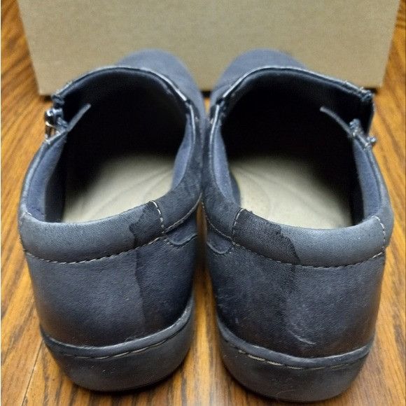 Clarks Women's Clarks Zip Up Loafers In Box. Size US 8 / IT 38 - 4 Thumbnail