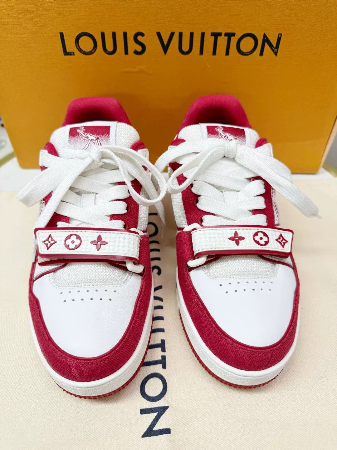 Louis Vuitton Louis Vuitton LV Sneakers Size US 5.5 / IT 35.5 - 1 Thumbnail