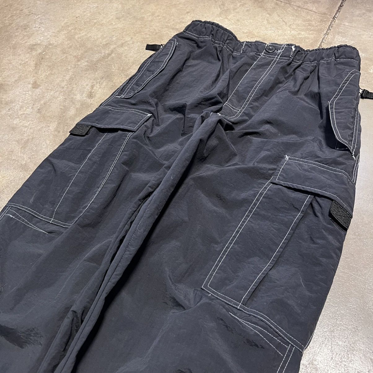 Vintage Vintage Y2K Mudd Nylon Cargo Pants Flare Cyber Grunge Tripp Size 30" / US 8 / IT 44 - 5 Thumbnail