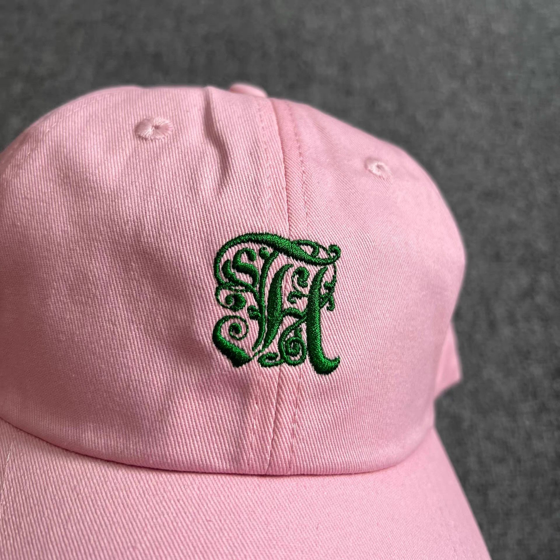 Alife AlifeSolidColorClassicEmbroideredCurvedBrim Baseball Cap Q7 Size ONE SIZE - 7 Thumbnail