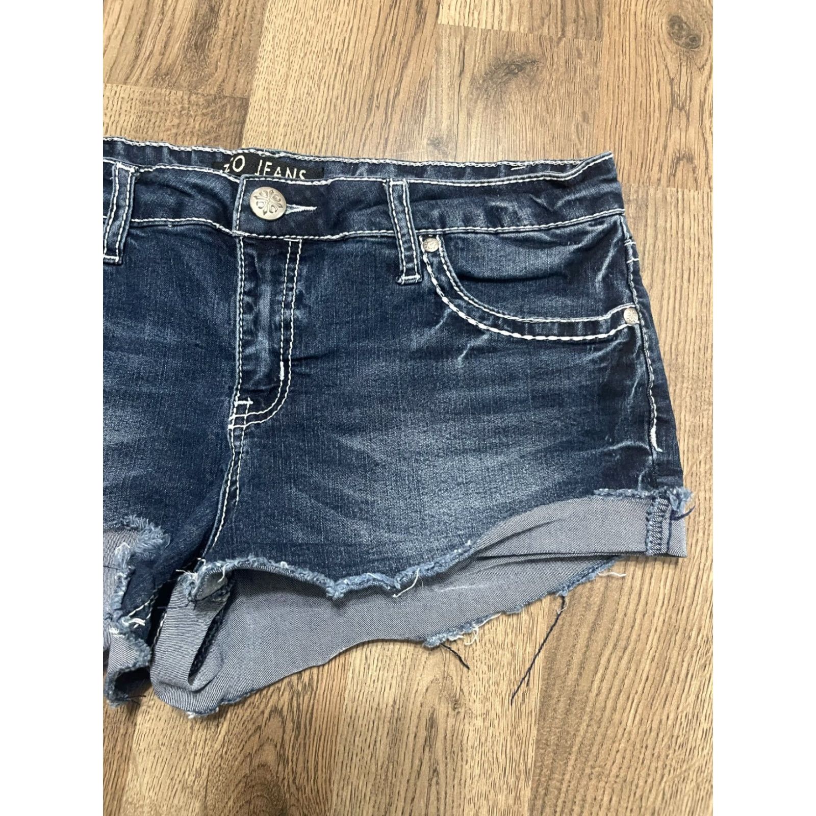 Vintage Zco Jeans Shorts, Women's Size 13, Denim, Blue, Cut-Off Pockets, 9 in Inseam, Regular Fit, Juniors, Flat Front, Button, Solid, Vintage No Size 34" / US 12 / IT 48 - 4 Thumbnail