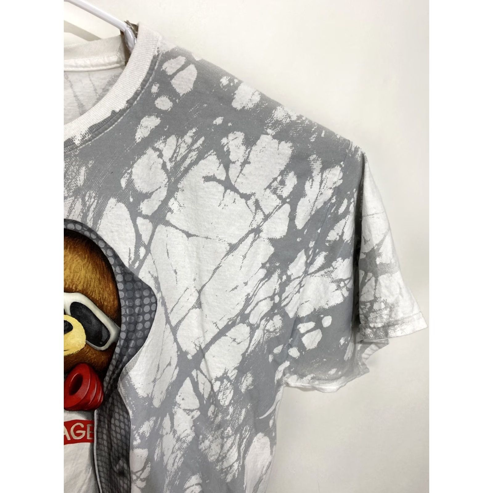 Fruit Of The Loom VINTAGE Fruit of the Loom T-Shirt Men’s XL White Savage Bear Graphic Print Crew Neck Short Sleeve Y2K 2000s Size US XL / EU 56 / 4 - 4 Thumbnail