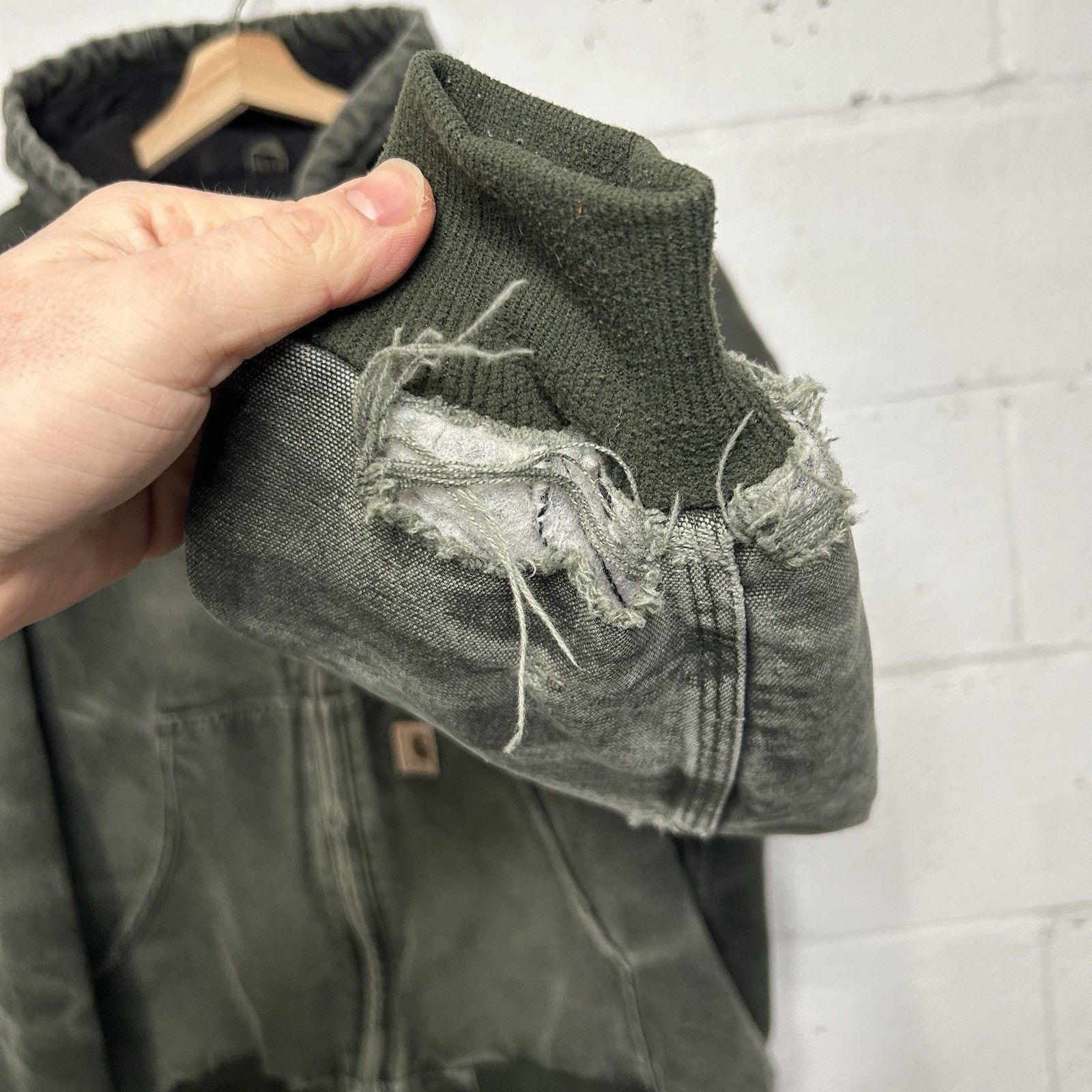 Carhartt Vintage Carhartt Quilted Hooded Active Jacket “Moss Green” Size US L / EU 52-54 / 3 - 10 Thumbnail