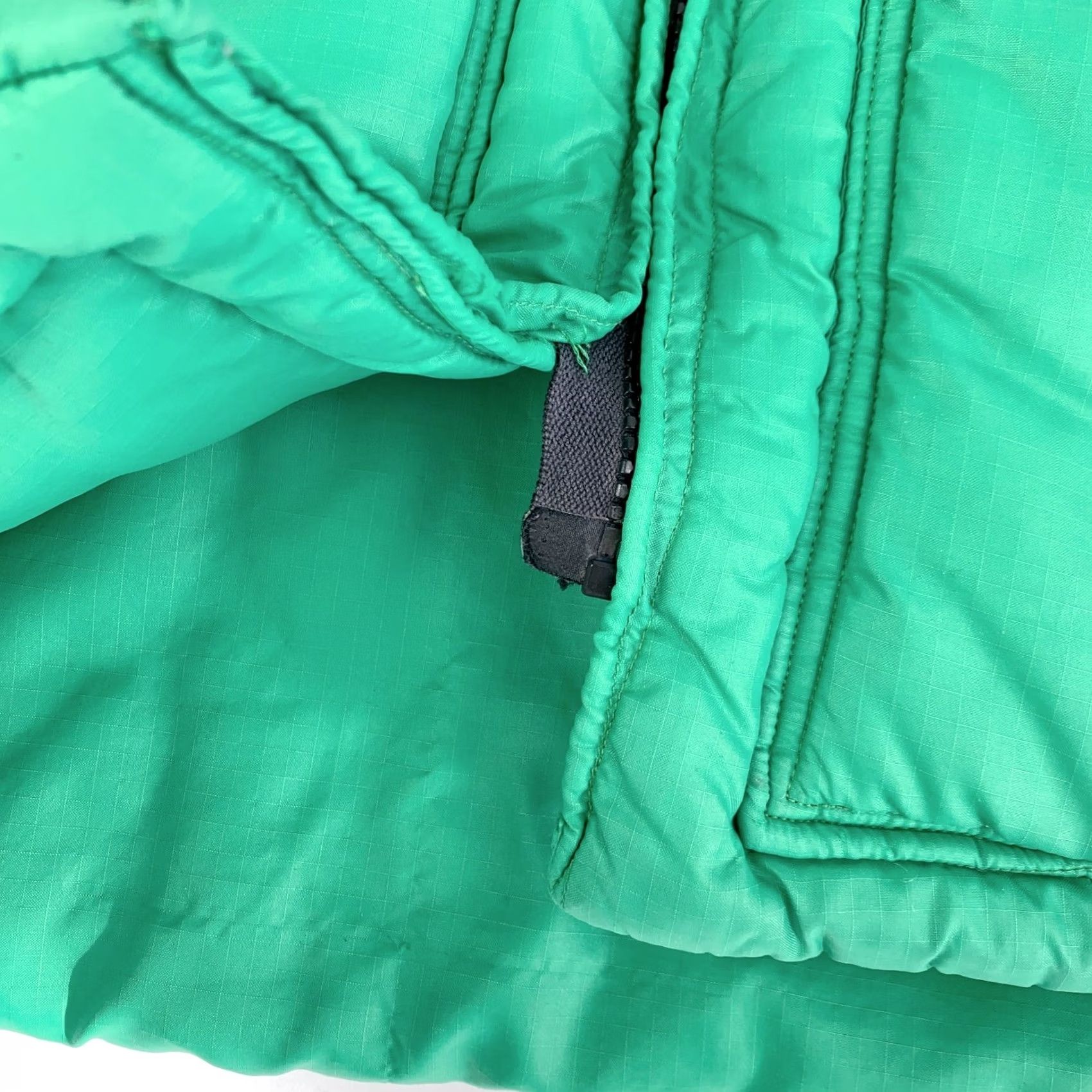 Vintage VINTAGE Frostline Kit Vest Mens Large Green Full Zip Nylon Puffer Gorpcore Size US L / EU 52-54 / 3 - 3 Thumbnail