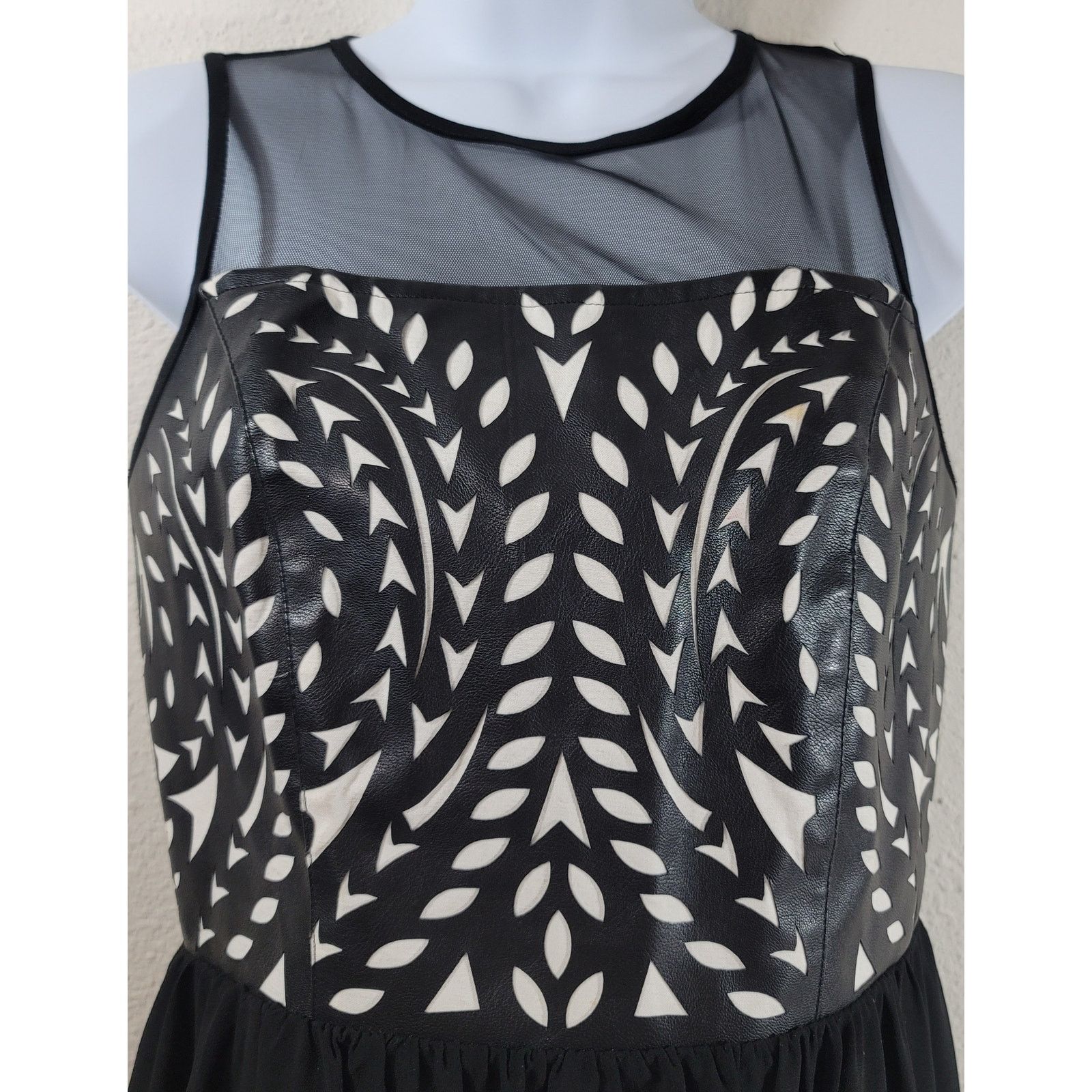 Other Kiwi Tucker Black White Pleather Bodice A Line Mini Dress S Size S / US 4 / IT 40 - 5 Thumbnail