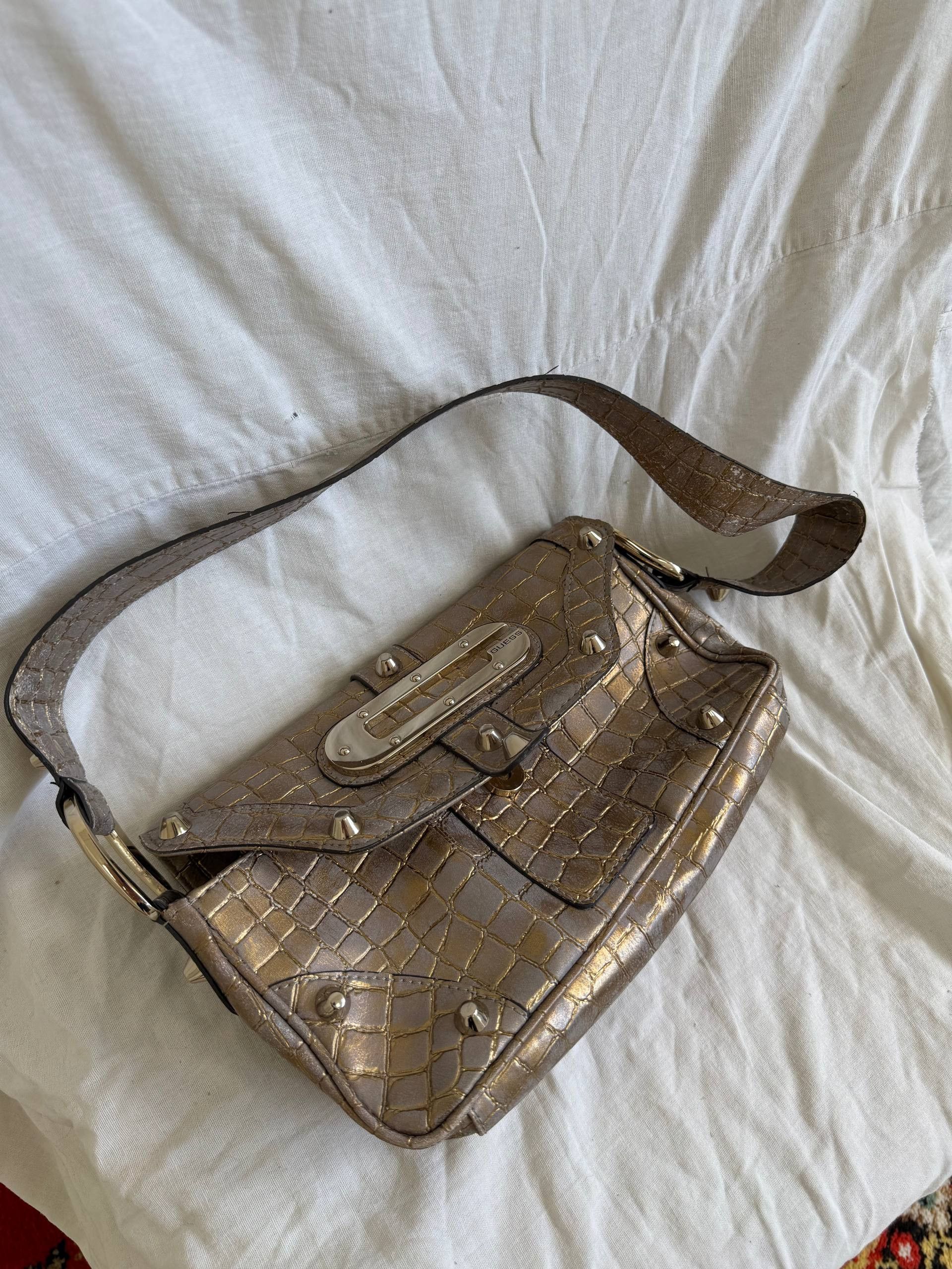 Guess Vintage Luxury Y2K Guess Monogram Logo Shoulder Bag Women’s Size ONE SIZE - 13 Thumbnail
