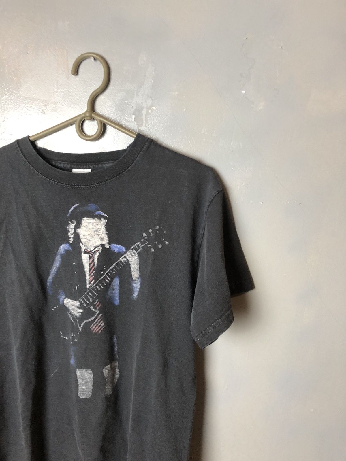 Band Tees Men’s t-shirt rock merch size M Size US M / EU 48-50 / 2 - 2 Thumbnail
