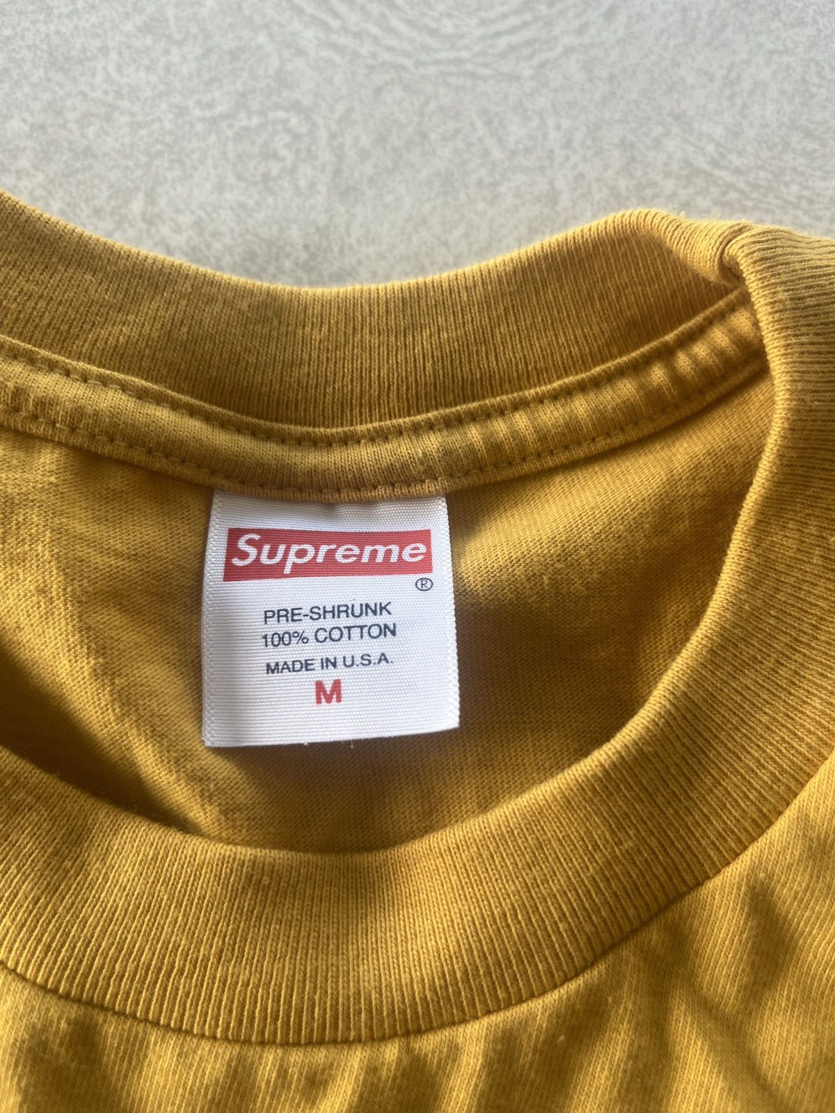 Supreme Supreme tee size med new Size US M / EU 48-50 / 2 - 2 Thumbnail