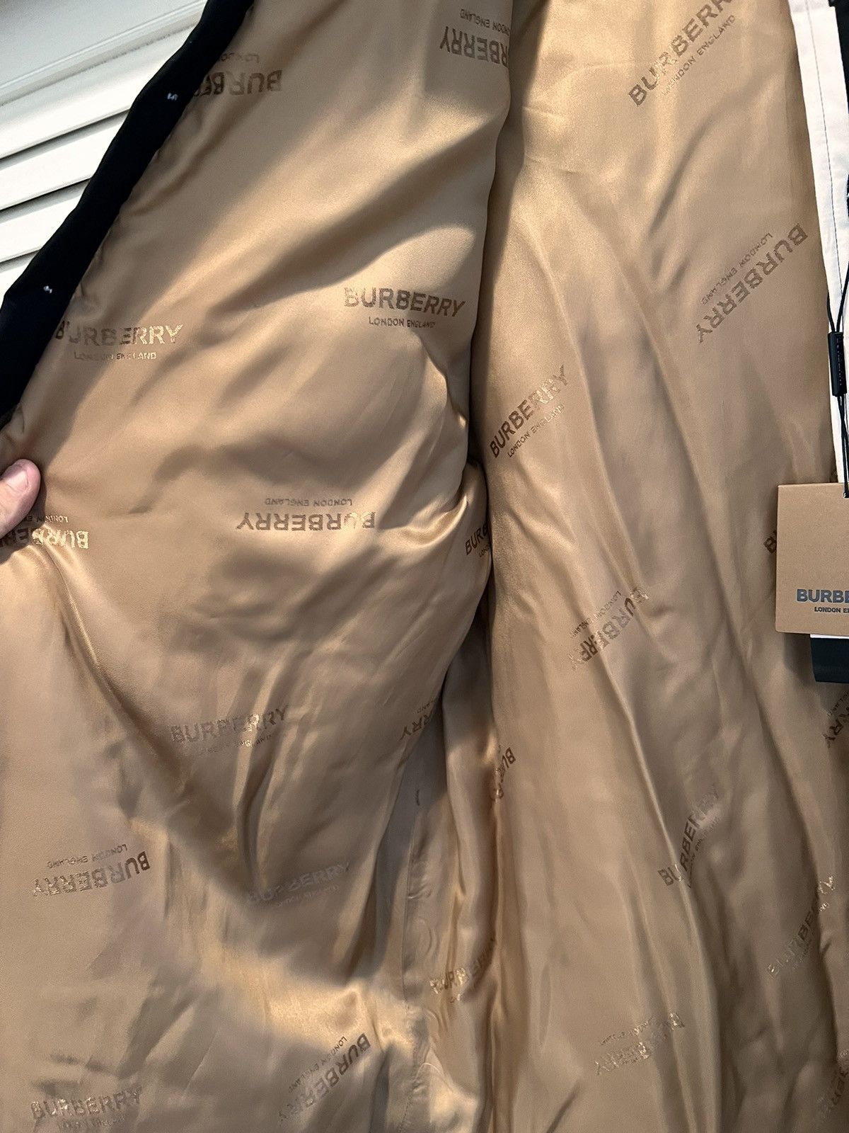 Burberry Brand new , limit addition collection Size US M / EU 48-50 / 2 - 5 Thumbnail