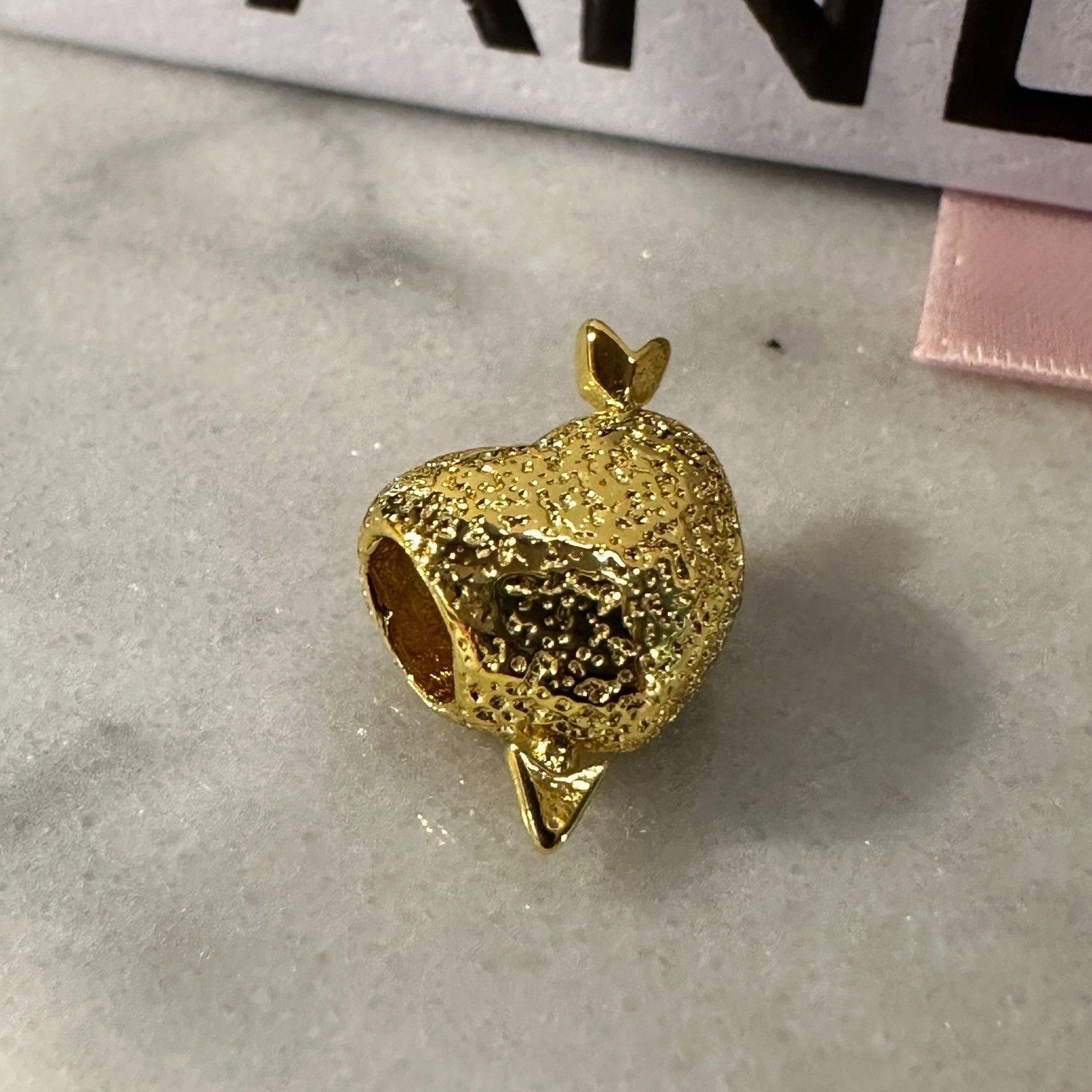 pandora Authentic PANDORA Gold Plated Cupid Heart Charm Valentine # Size ONE SIZE - 4 Thumbnail