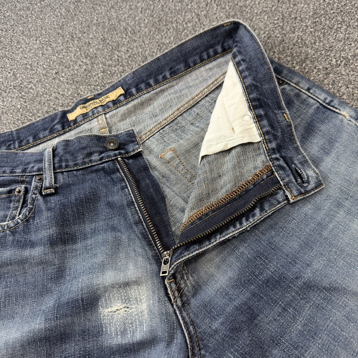 Undercover × Uniqlo Vintage Japanese Denim Uniqlo Faded Natural Washed Jeans W33 Size US 33 - 14 Thumbnail