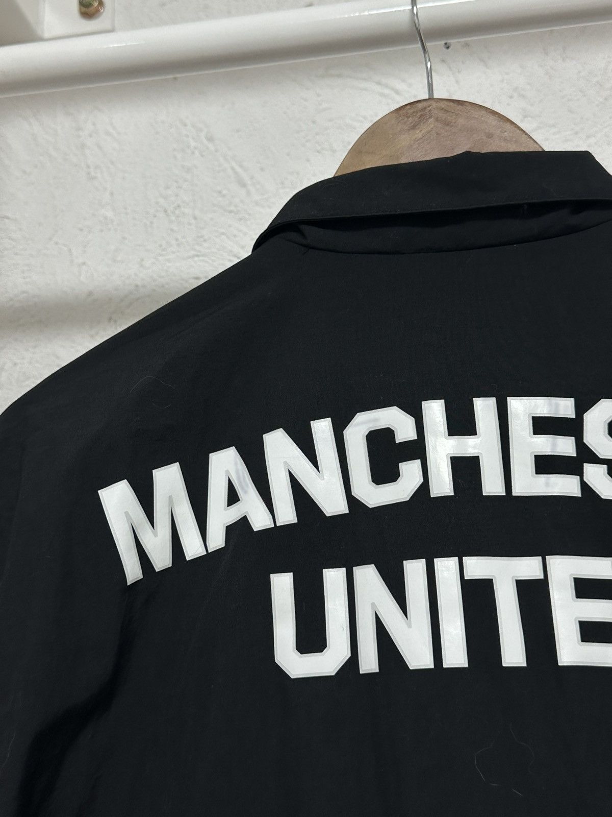 Adidas Adidas Manchester United TRV Coach Jacket 2021-2022 Size L Size US L / EU 52-54 / 3 - 5 Thumbnail