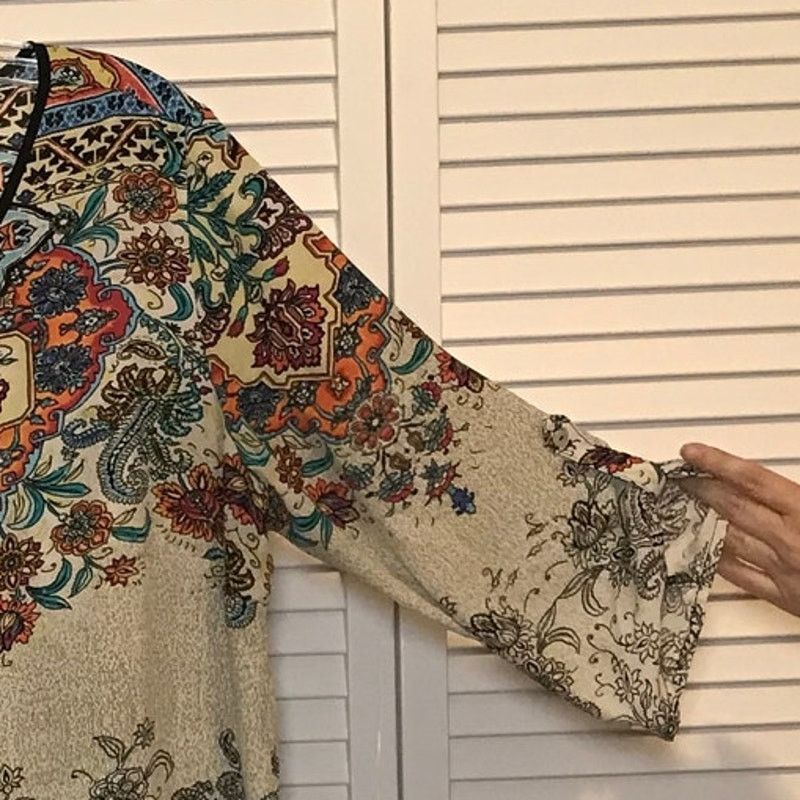 Other DressBarn Floral Geometric V-Neck 3/4 Sleeve Blouse L Size L / US 10 / IT 46 - 6 Thumbnail
