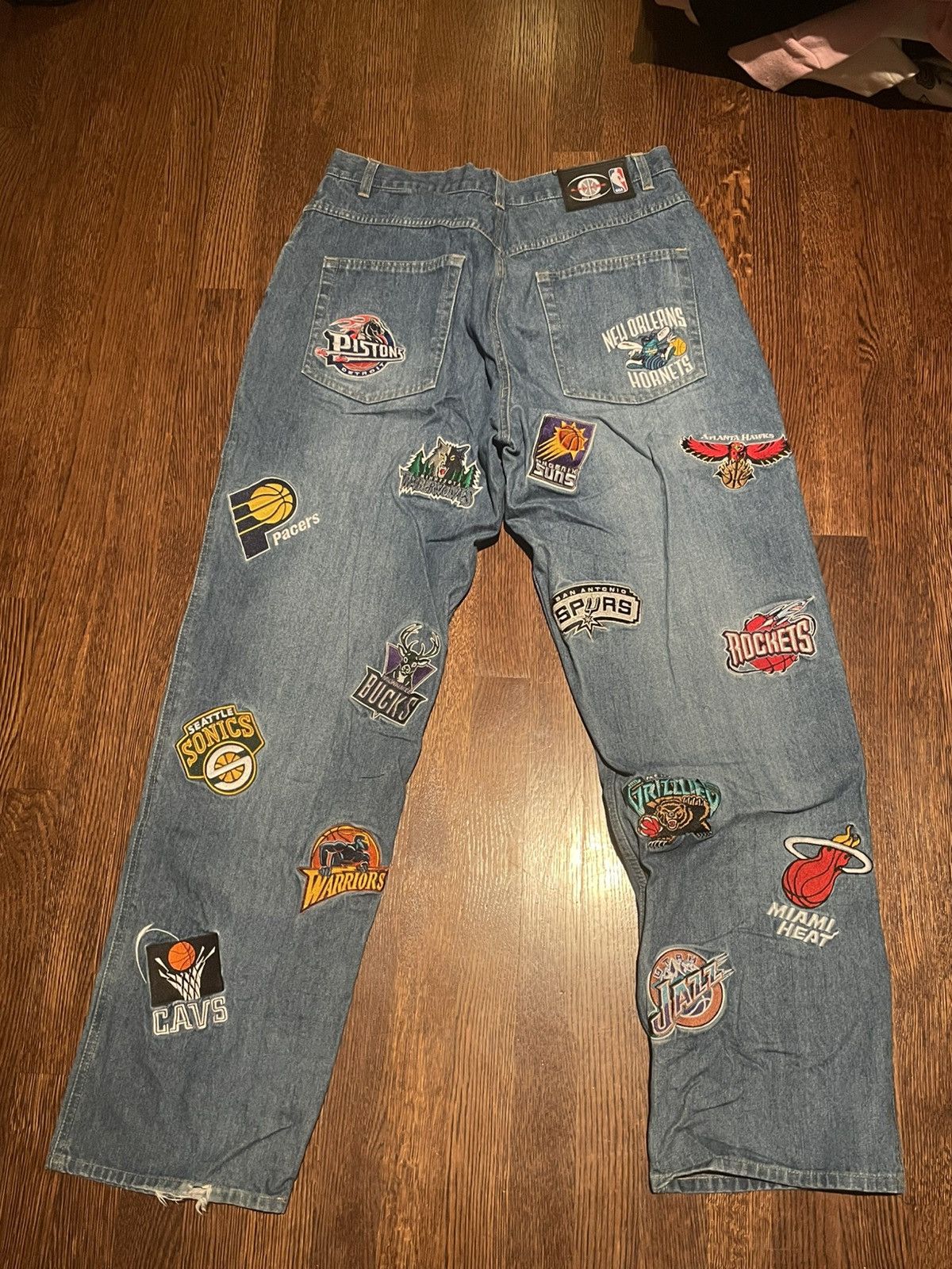 NBA Unk NBA Team Logo Denim Size US 34 / EU 50 - 2 Thumbnail