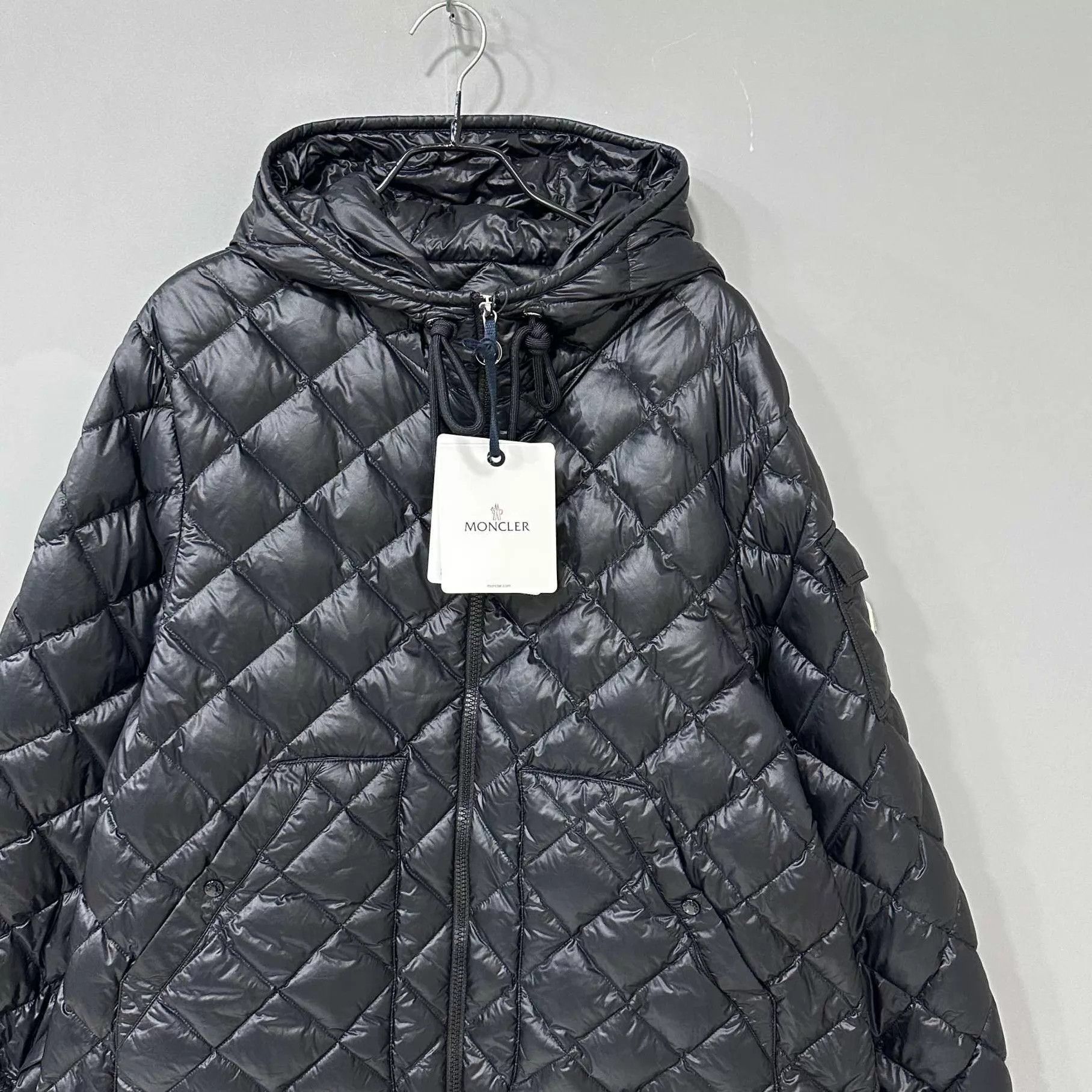 Moncler Moncler black A-line quilted down jacket Size M / US 6-8 / IT 42-44 - 2 Thumbnail