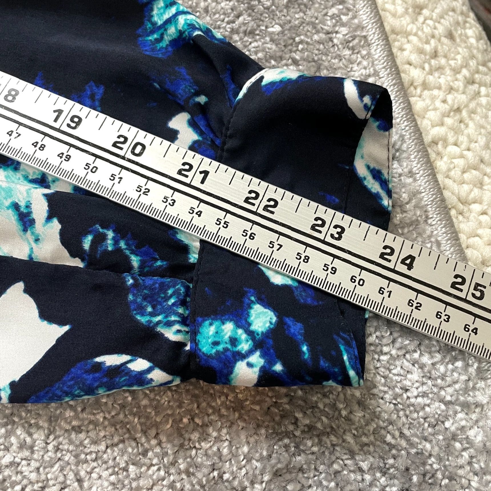 Apt. 9 Apt. 9 Button-Up Shirt Womens 1X White Blue Floral 3/4 Sleeve Collared Shirt Size XL / US 12-14 / IT 48-50 - 5 Thumbnail
