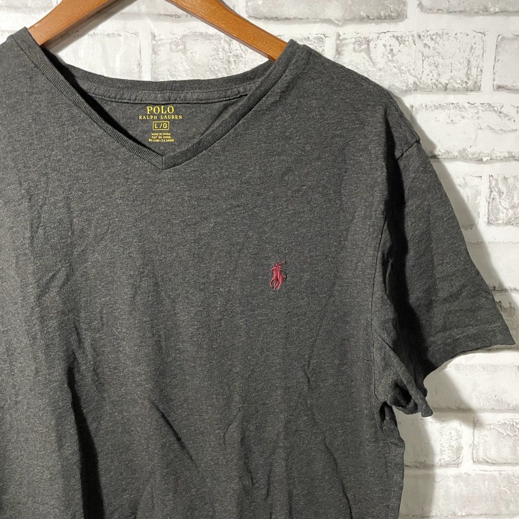 Ralph Lauren Polo Ralph Lauren T-Shirt Gray V-Neck Mens Size L Size US L / EU 52-54 / 3 - 2 Thumbnail