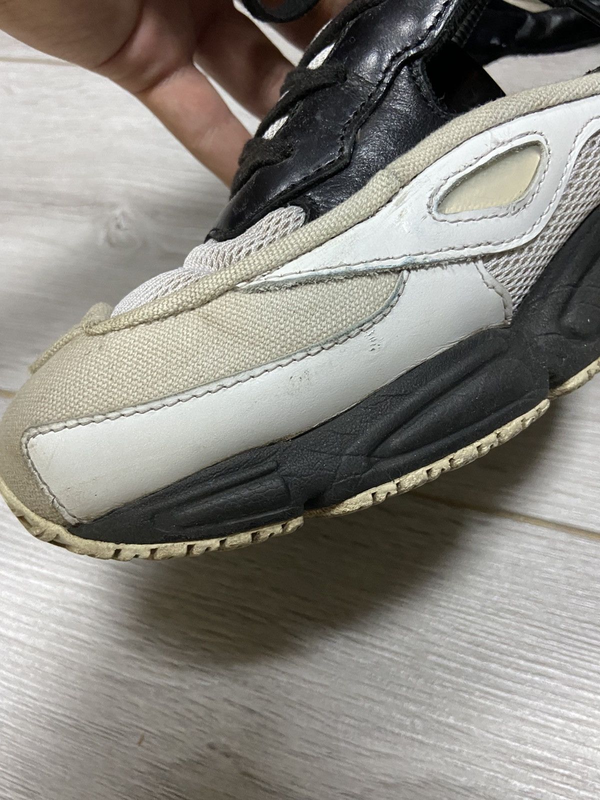 Adidas × Raf Simons Adidas Raf Simons Ozweego Replicant Black/Cream Size US 10 / EU 43 - 11 Thumbnail