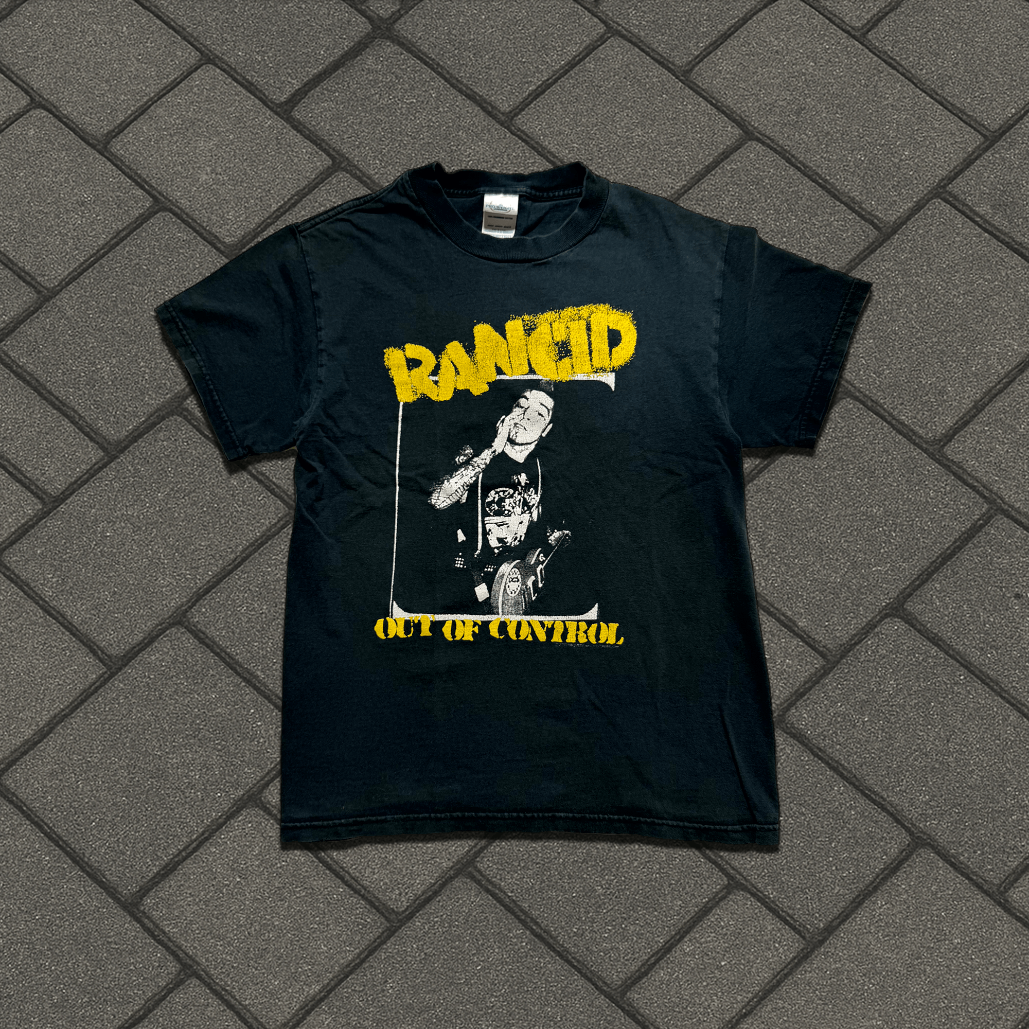Vintage 2003 Rancid Out of Control Tee Size US S / EU 44-46 / 1 - 1 Thumbnail