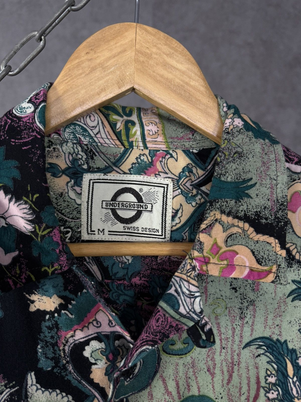 Vintage Art crazy Hawaiian vintage shirt Size US M / EU 48-50 / 2 - 4 Thumbnail