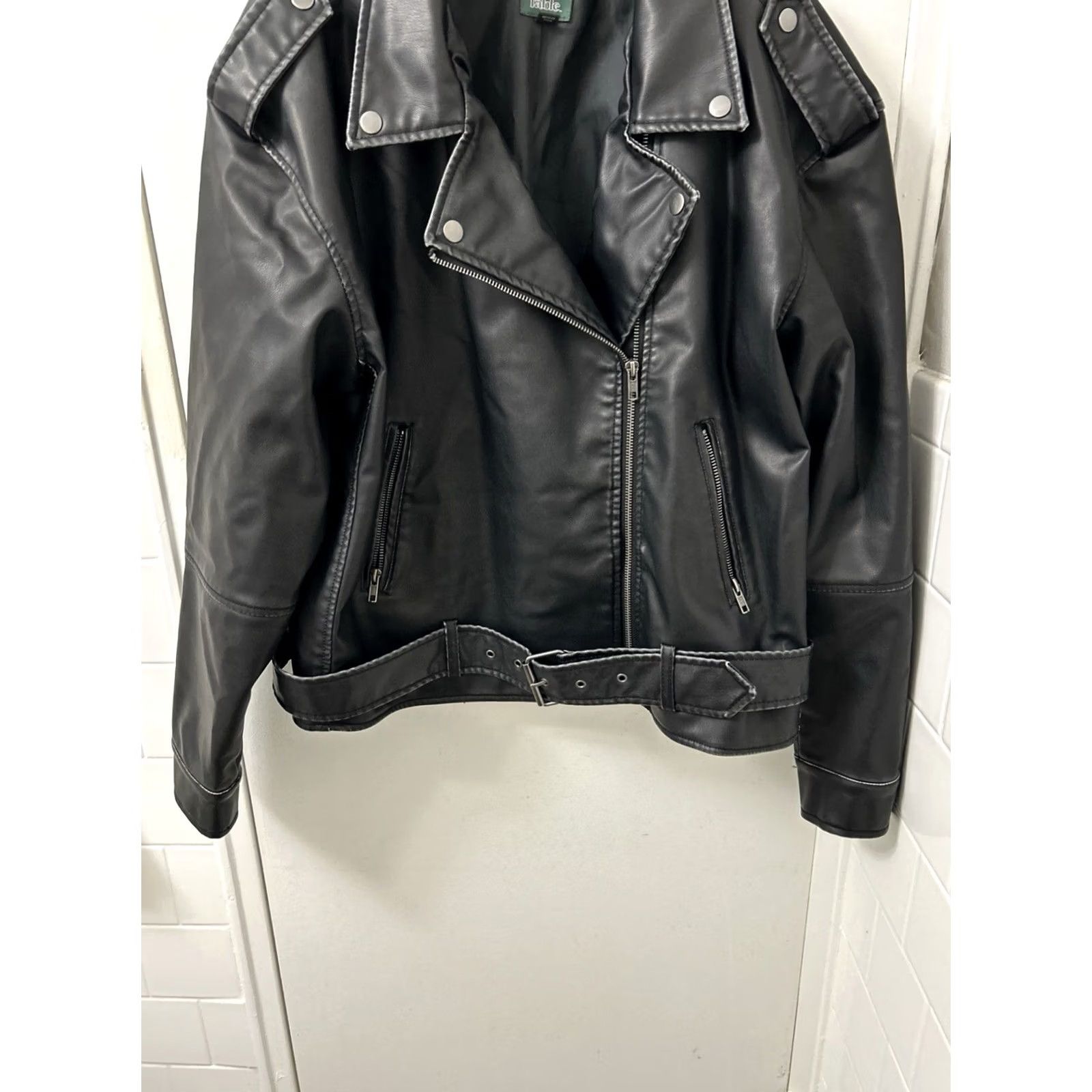 Vintage Wild Fable Black Faux Leather Jacket Womens Large Moto Biker Belted L/S Over Sized Casual Party 90s Womens Size L / US 10 / IT 46 - 3 Thumbnail