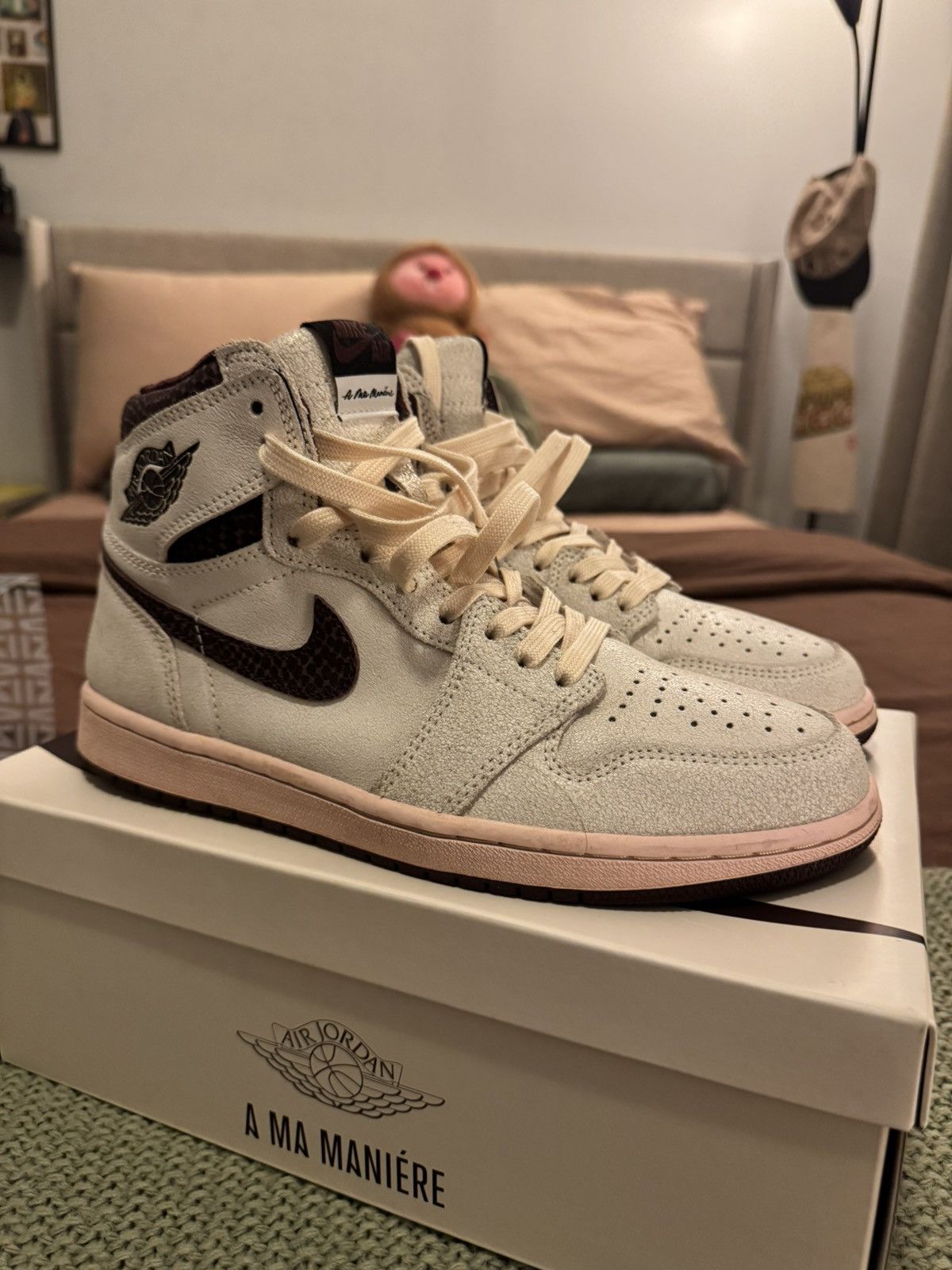 Jordan Brand Jordan 1 x A Ma Maniere Size US 9 / EU 42 - 1 Thumbnail