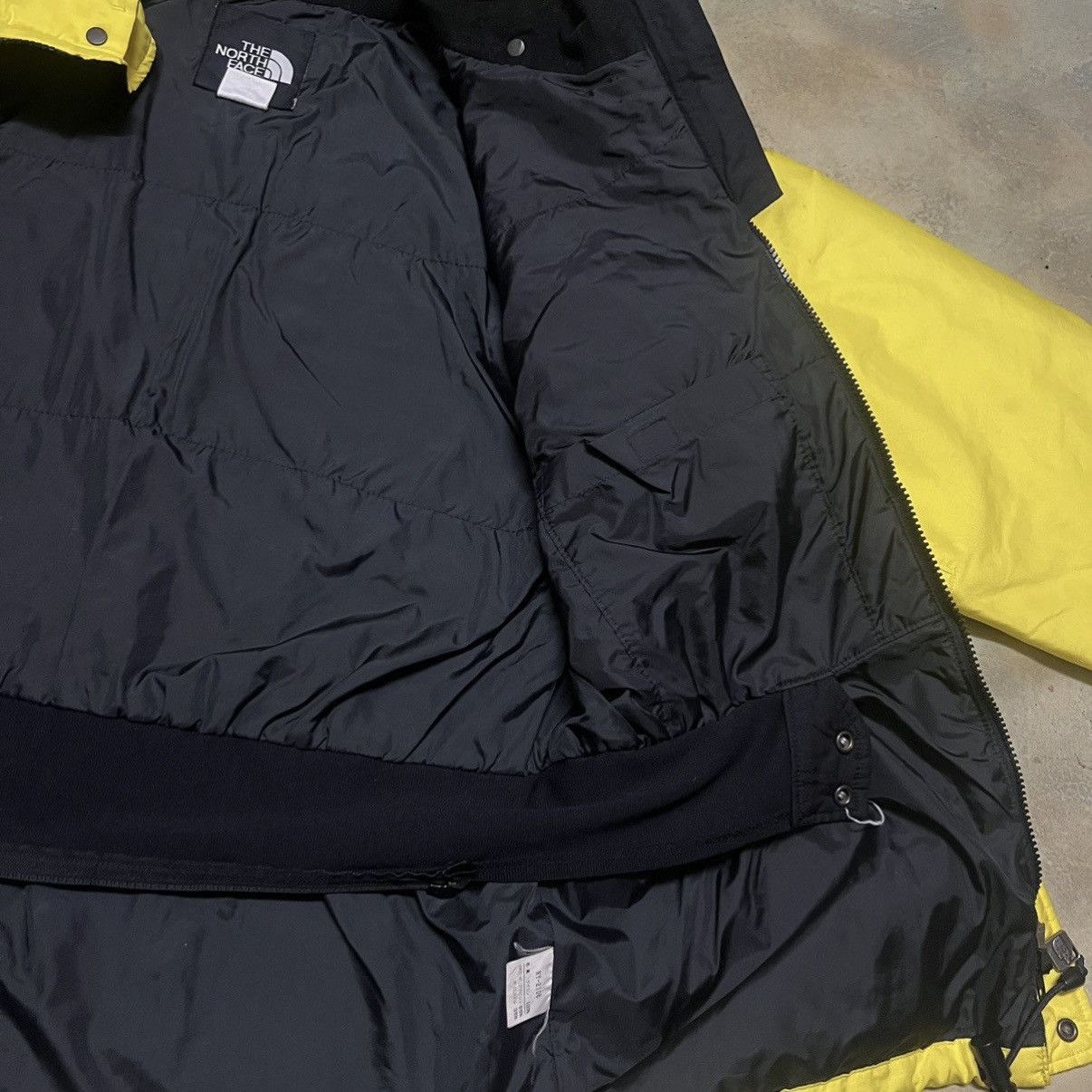 The North Face The North Face Goretex Windbreaker Light Jacket Size US L / EU 52-54 / 3 - 17 Thumbnail