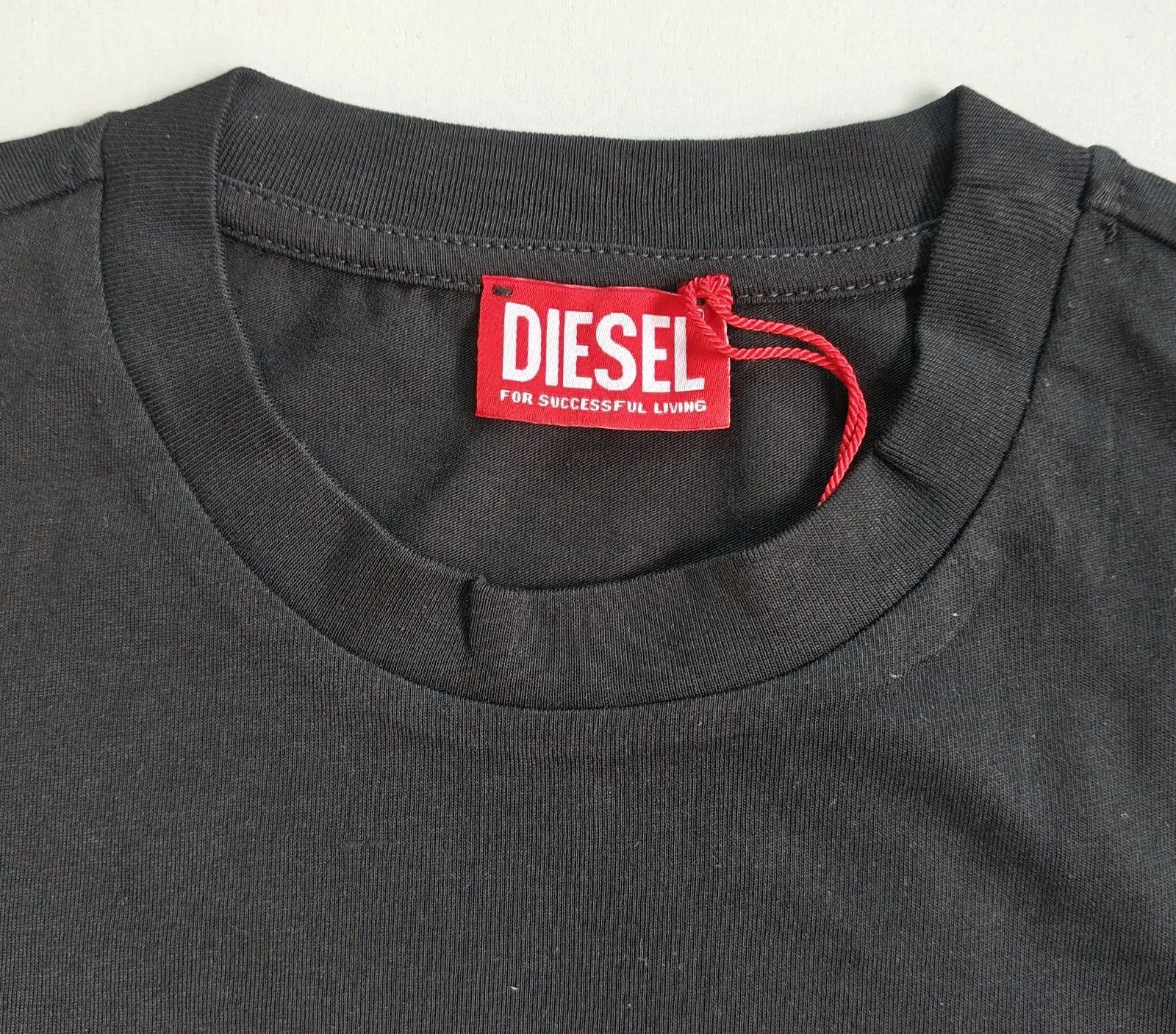 Diesel DIESEL Black Tshirt with Hardwear Denim Division print T4162 Size US M / EU 48-50 / 2 - 4 Thumbnail