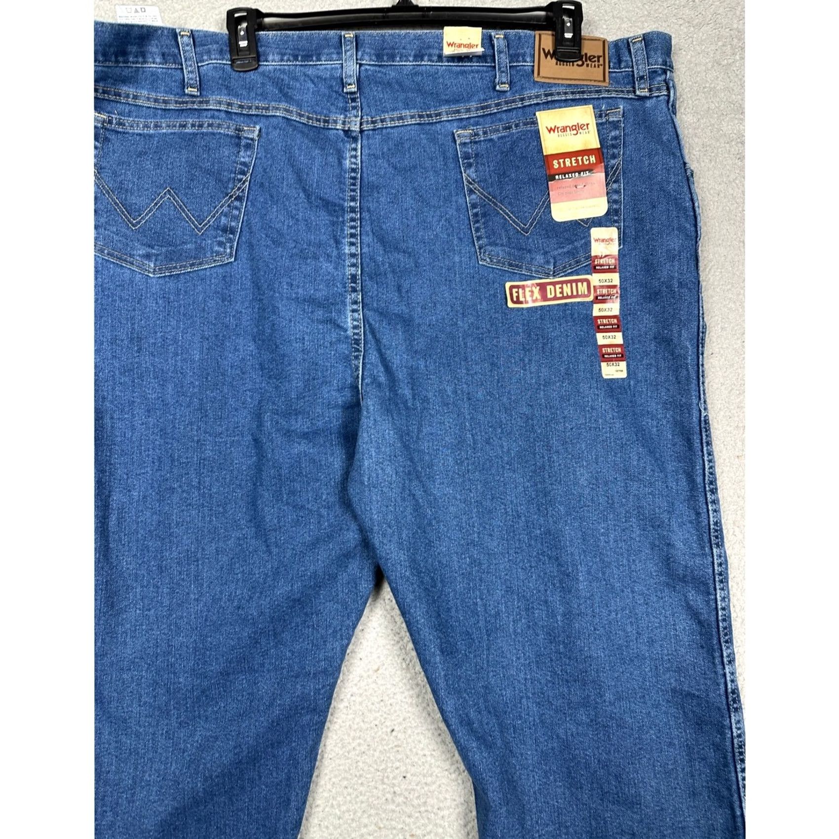 Wrangler VINTAGE- no, actually not vintage. Wrangler Jeans Mens 50x32 Blue Relaxed Fit Straight 5-Pocket Denim Casual Mens Size US 34 / EU 50 - 5 Thumbnail