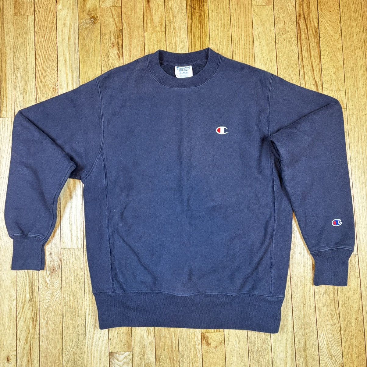 Champion Vintage Champion Reverse Weave Navy blue Sweatshirt Sz M Size US M / EU 48-50 / 2 - 1 Thumbnail