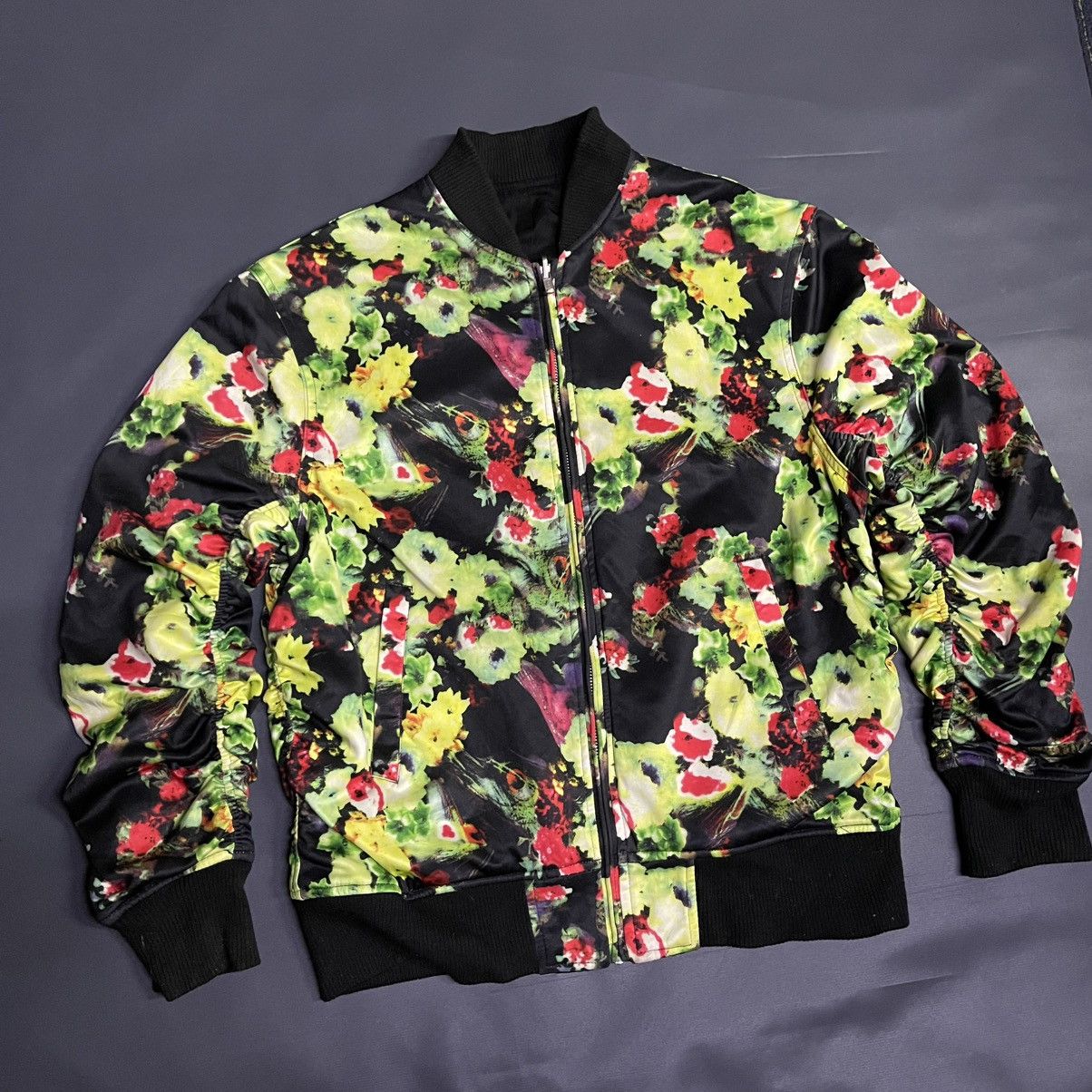 Designer × Japanese Brand RARE Designer Sureve Flora Black Over Print Bomber Jacket Size US L / EU 52-54 / 3 - 1 Thumbnail