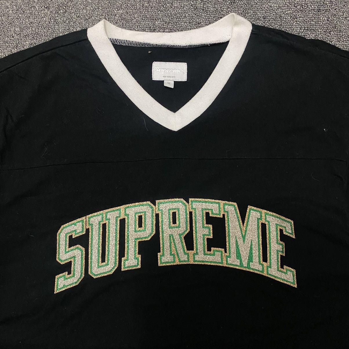Supreme supreme glitter arc football top black SS17 Size US M / EU 48-50 / 2 - 2 Thumbnail