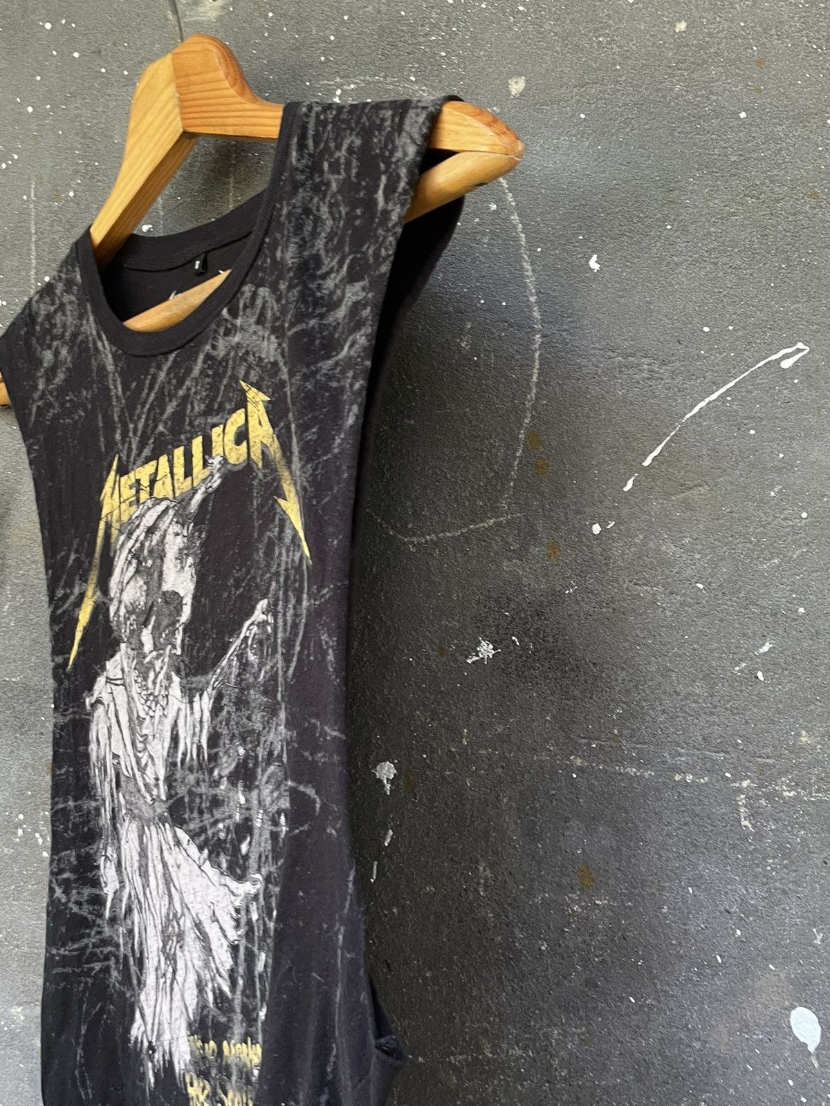 Metallica Vintage Metallica Their Money Tips Her Scales Again Shirt Size US S / EU 44-46 / 1 - 4 Thumbnail
