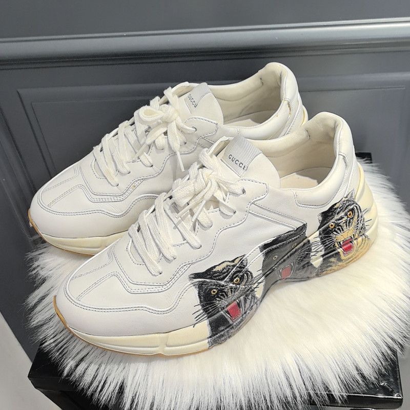 Gucci Gucci Rhyton Tiger Print Low-Top Sneakers 0079 Size US 8 / EU 41 - 1 Thumbnail