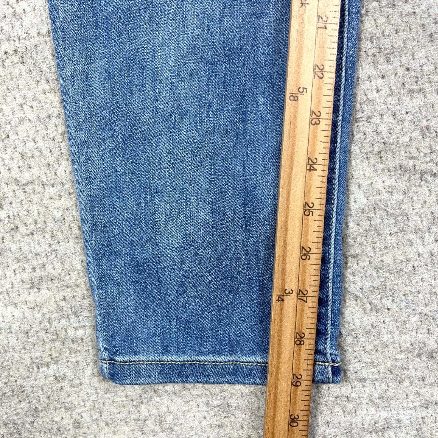Vintage Judy Blue Jeans Women Relaxed Straight Leg Medium Wash Distressed Stretch 5-Pocket Denim Straight Leg Jeans Womens Boys Girls Size 24" / US 00 / IT 34 - 6 Thumbnail