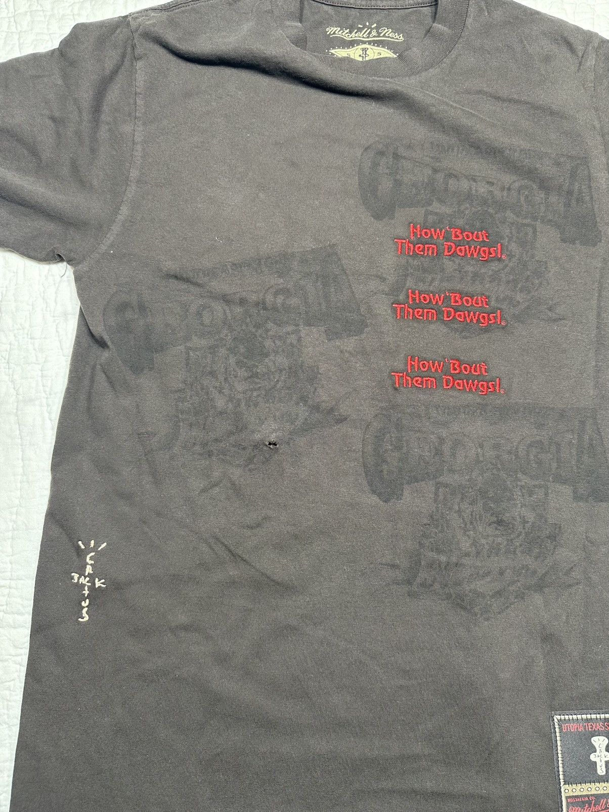 Mitchell & Ness × NCAA × Travis Scott Travis Scott University of Georgia Tee/ Brand New Size US S / EU 44-46 / 1 - 3 Thumbnail