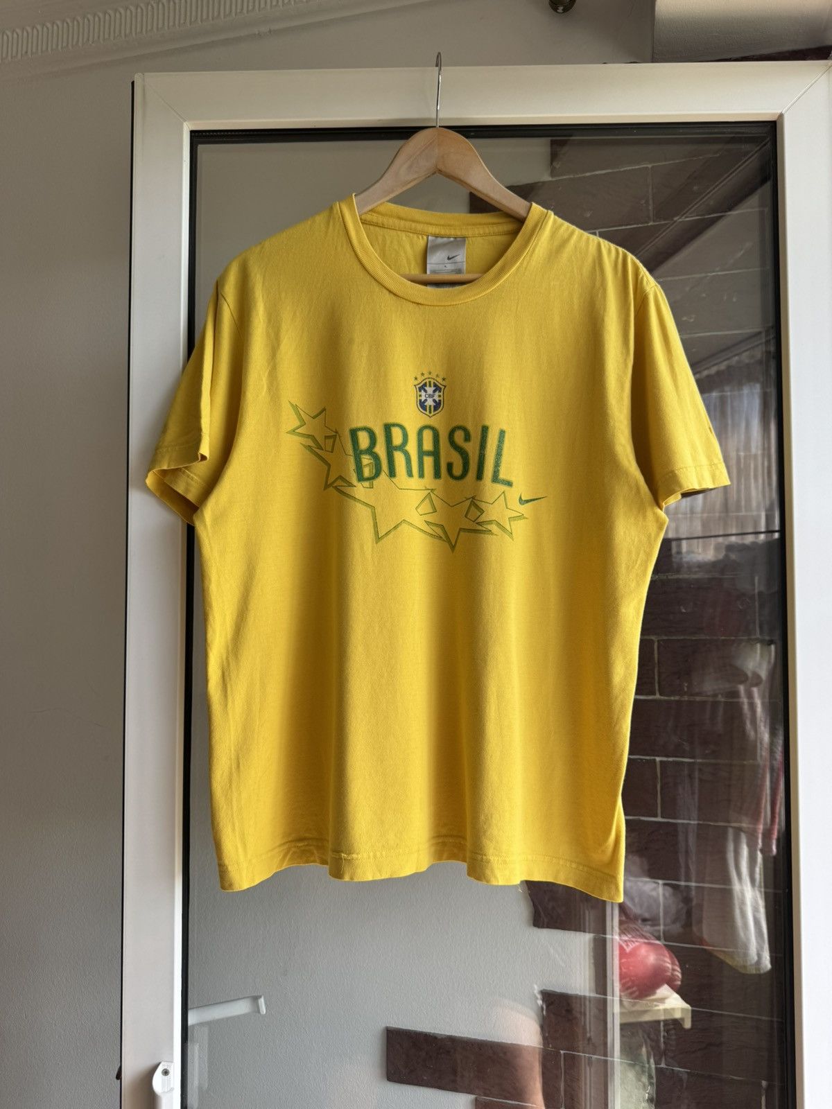 Nike Vintage Nike BRASIL Yellow Streetvir Shirt Size US L / EU 52-54 / 3 - 2 Thumbnail