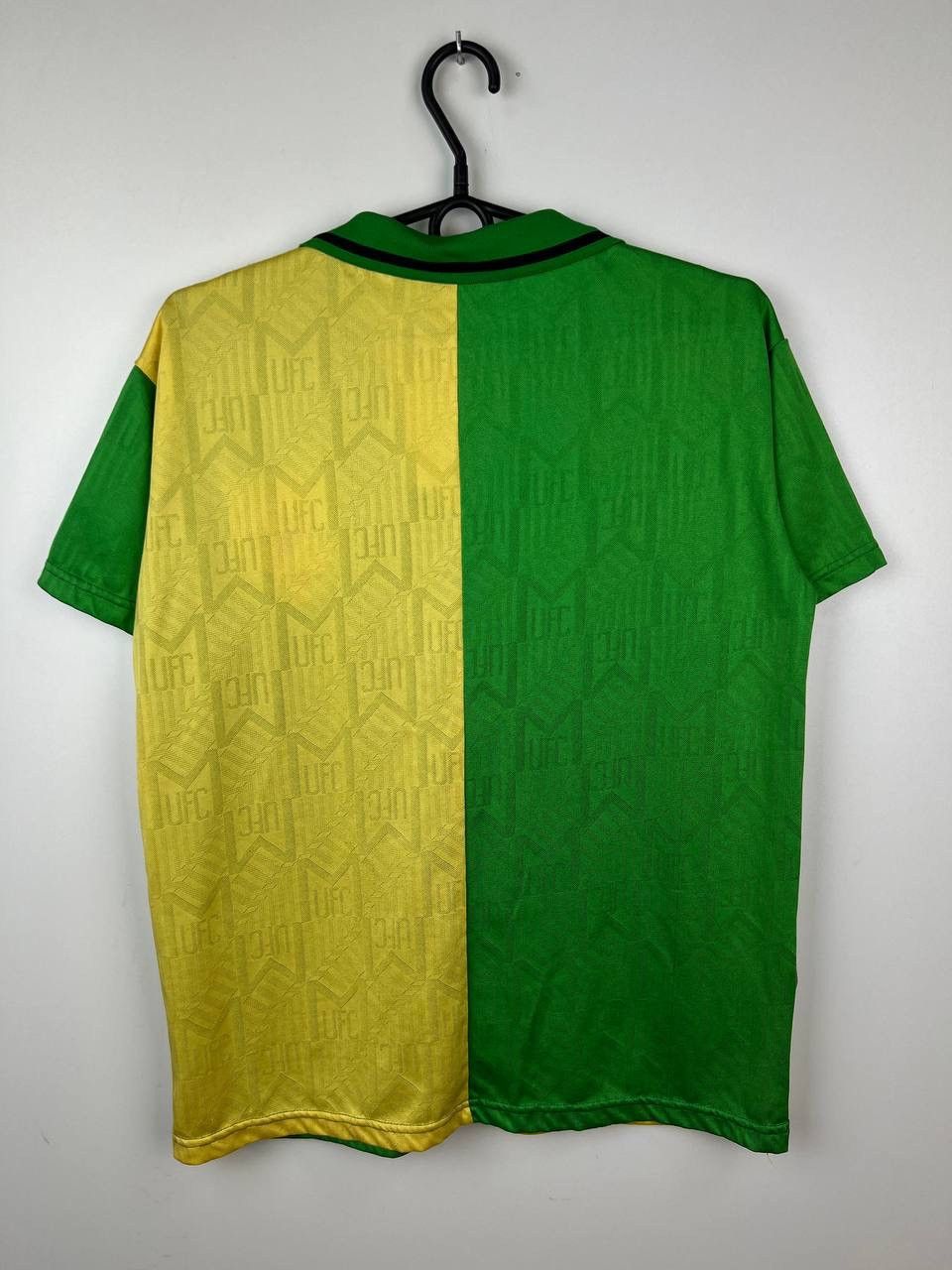 Vintage Manchester United Umbro Sharp retro Replica t-shirts size S Size US S / EU 44-46 / 1 - 2 Thumbnail