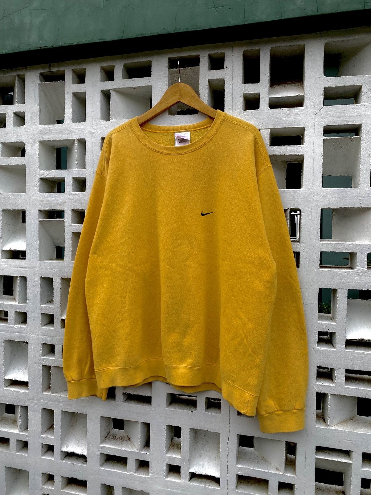 Nike VINTAGE 90s SWEATSHIRT NIKE SIDE SWOOSH YELLOW MUSTARD Size US L / EU 52-54 / 3 - 2 Thumbnail