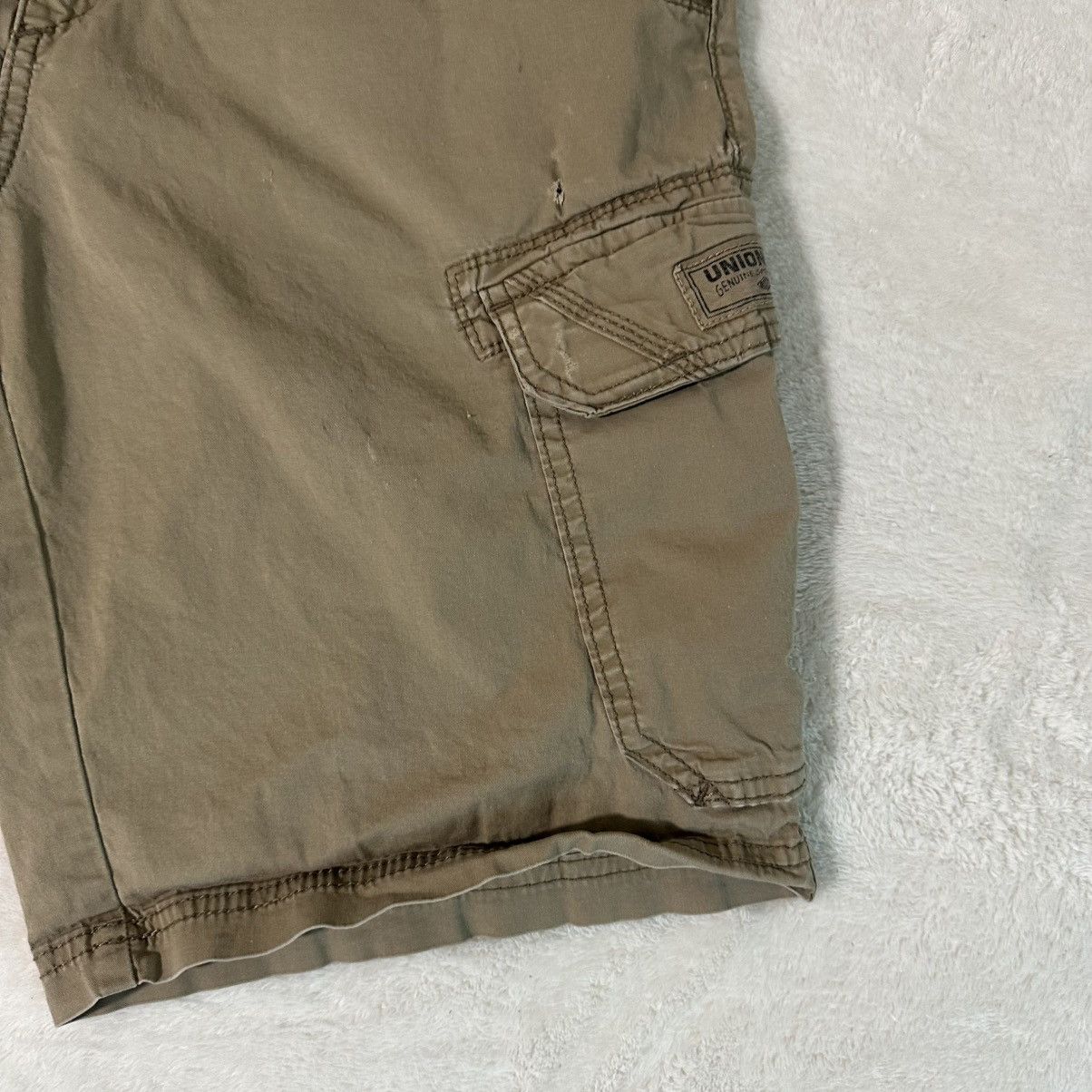UNIONBAY Vintage Beige Union bay Cargo Shorts Size US 32 / EU 48 - 4 Thumbnail