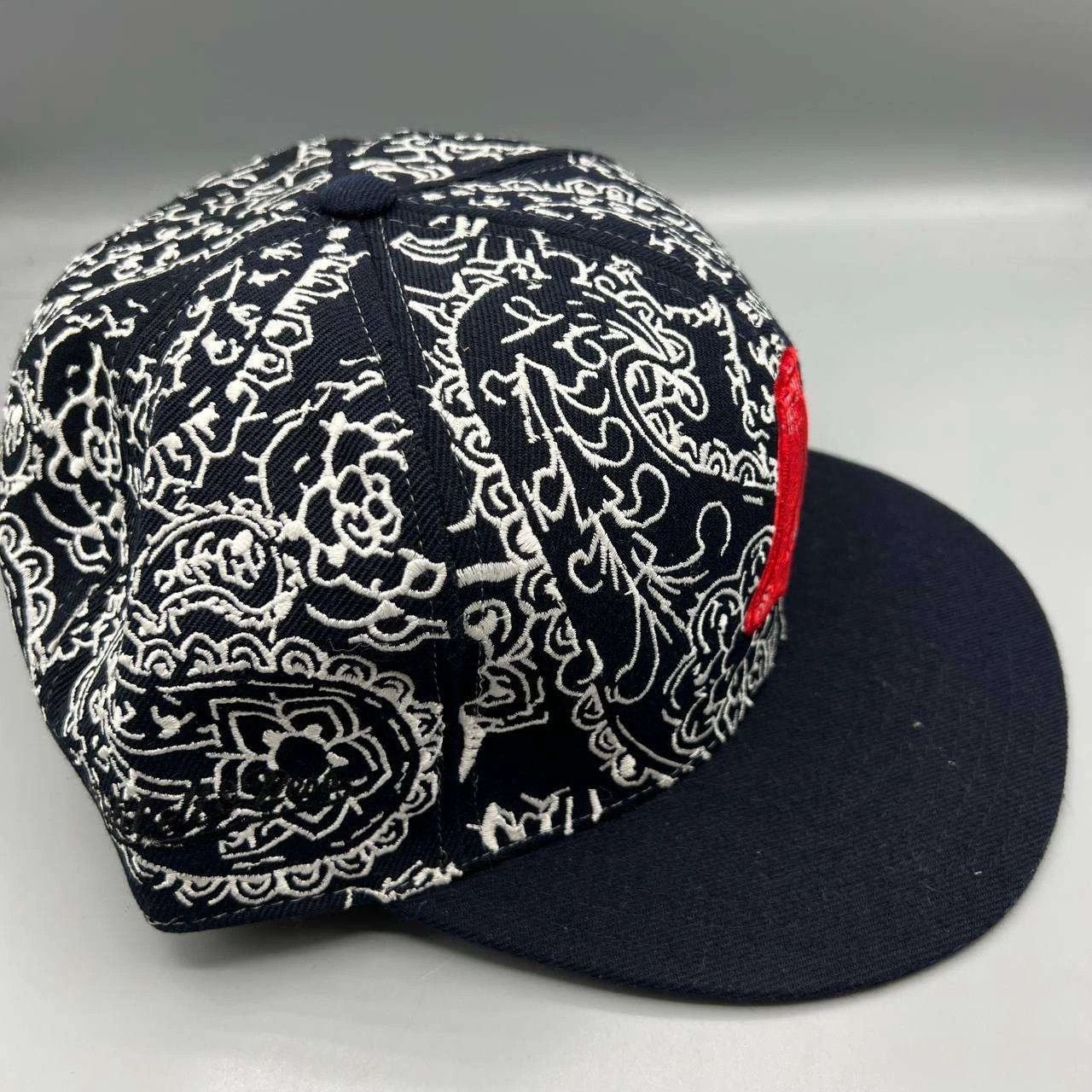 Mitchell & Ness Boston Red Sox Hat Men 8 Black Paisley MLB Fitted Cap Size ONE SIZE - 5 Thumbnail