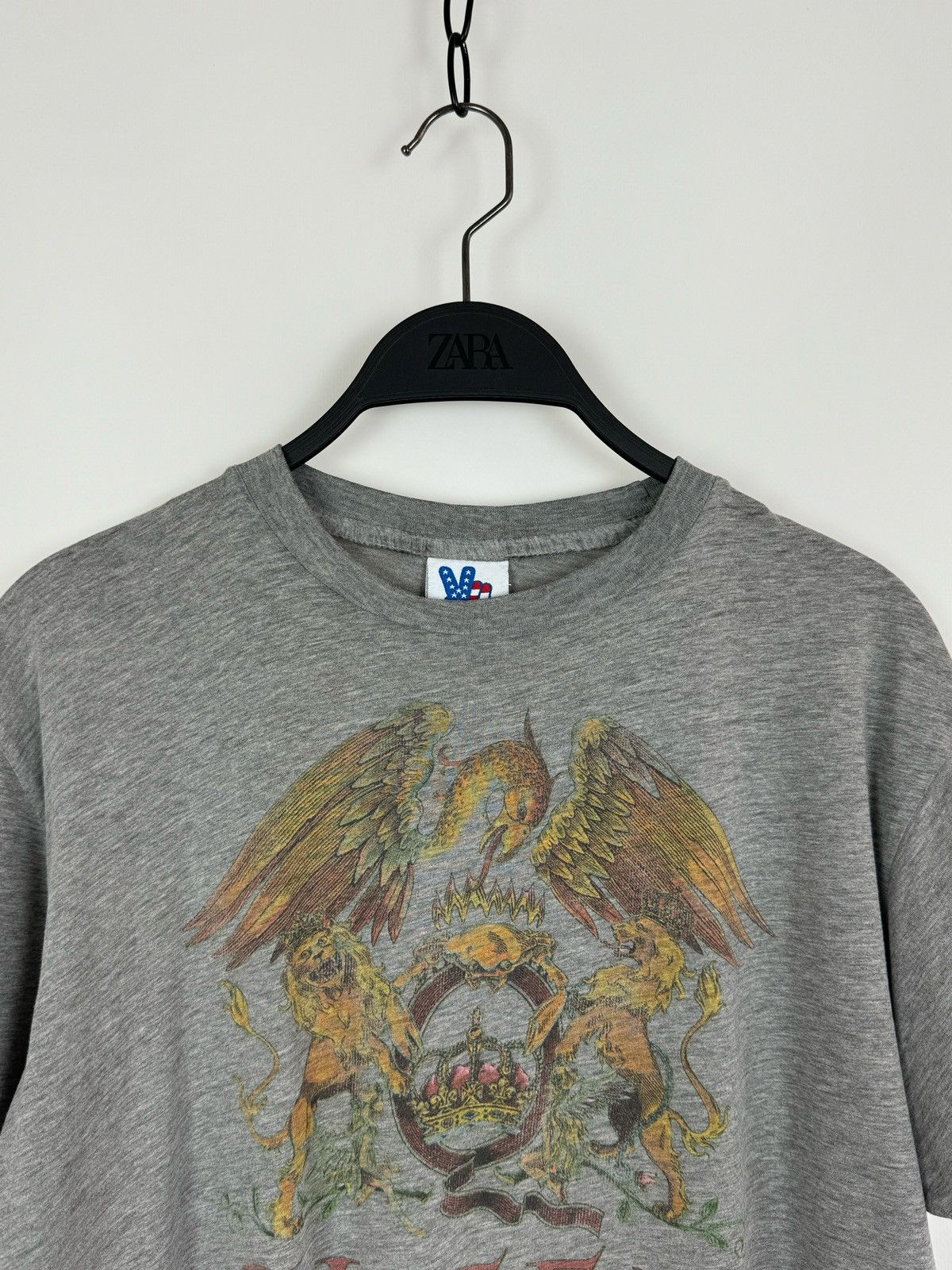Band Tees 2008 Queen Graphic T-Shirt Size US S / EU 44-46 / 1 - 2 Thumbnail