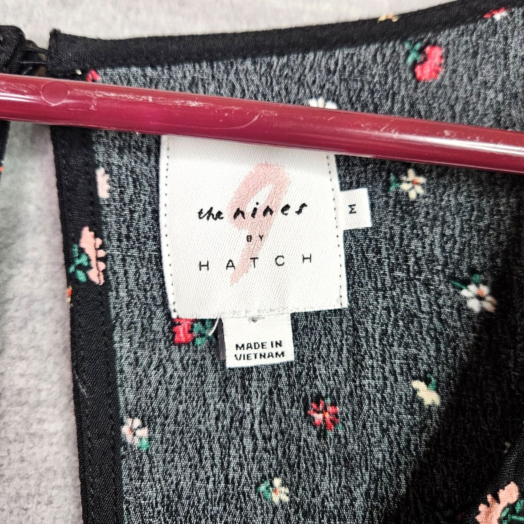 Vintage The Nines Hatch Floral Jumpsuit Sleeveless Women's S Black Round Neck Button Pockets 1 Piece One-Piece Size 28" / US 6 / IT 42 - 7 Thumbnail