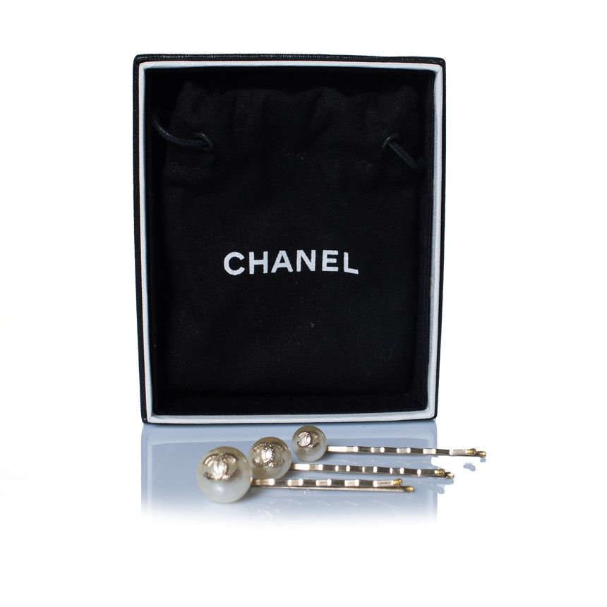 Chanel Faux Pearl CC hair clip barrette set of 3