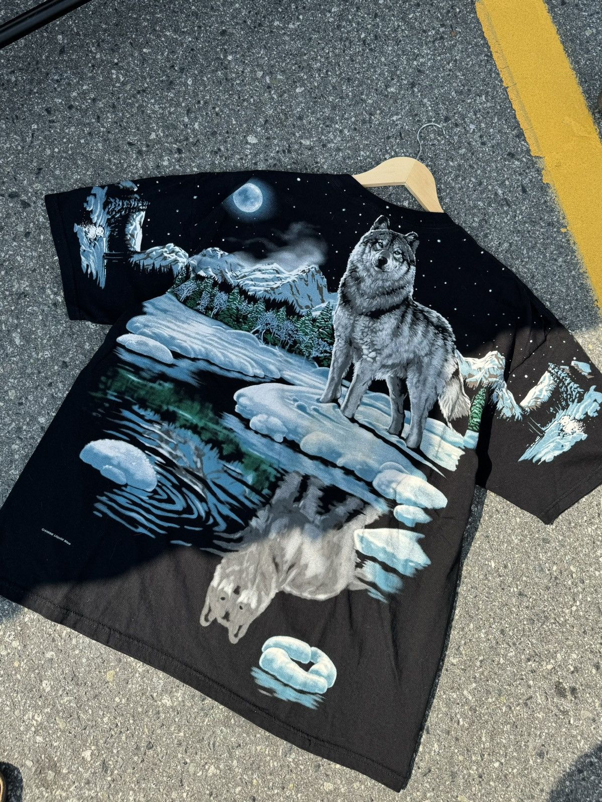Band Tees × Liquid Blue × Vintage Vintage 1995 Liquid Blue John Connel Wolf T-Shirt Size US XXL / EU 58 / 5 - 2 Thumbnail
