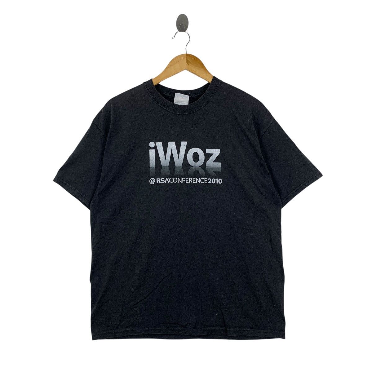 Vintage Vintage IWOZ RSA CONFERENCE Computer Geek To Hanes Tshirt Size US L / EU 52-54 / 3 - 1 Thumbnail