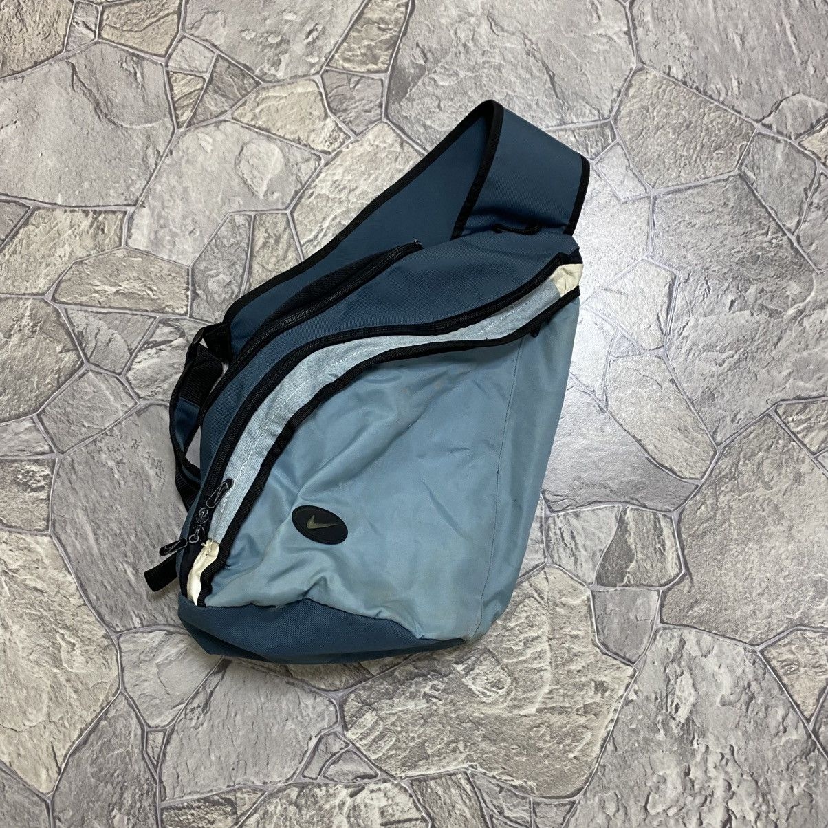 Nike crossbody bag retro vintage brown slim-bag
