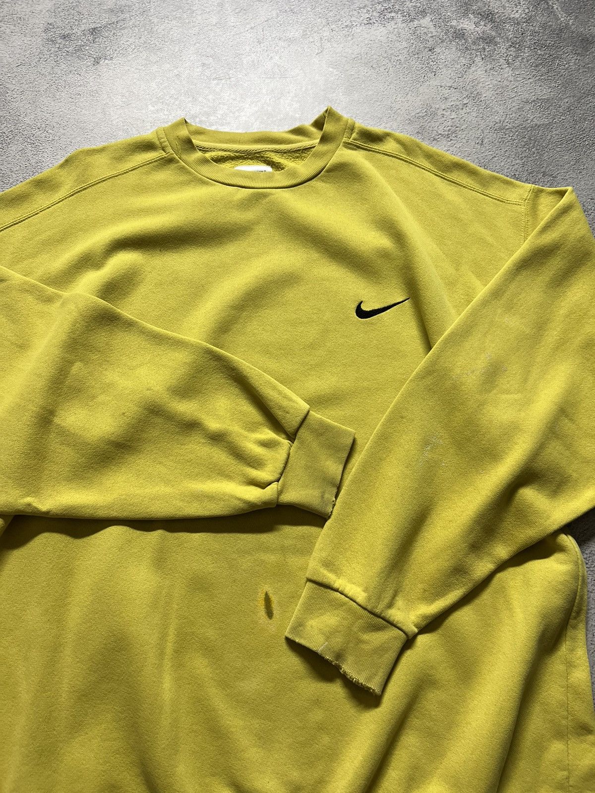Vintage Vintage Y2k Nike 💛 Thrashed Mini Swoosh Sweatshirt 90’s Size US XL / EU 56 / 4 - 6 Thumbnail