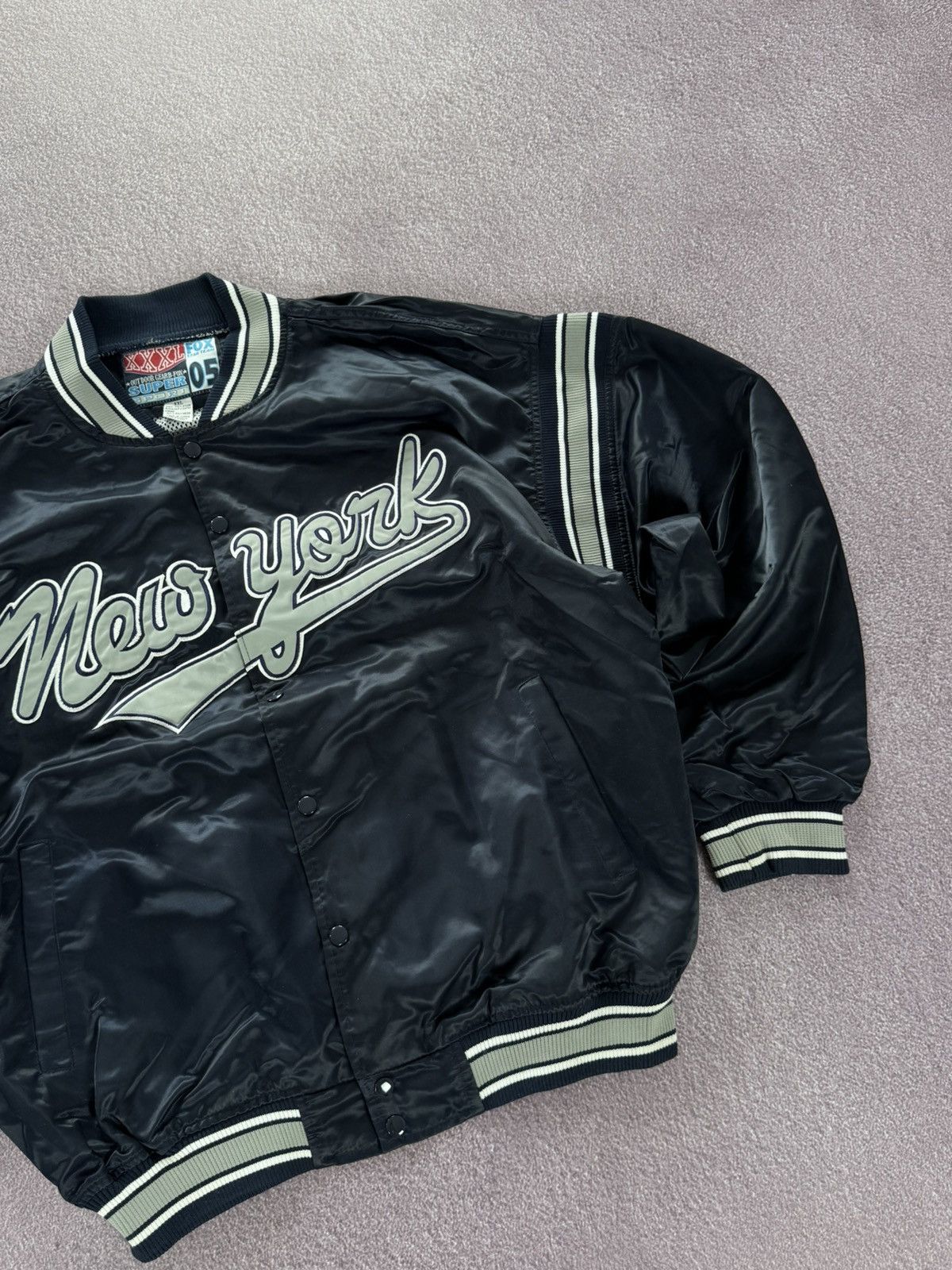 New York Yankees New York Bomber Jacket Big Logo Design Size US XXL / EU 58 / 5 - 5 Thumbnail