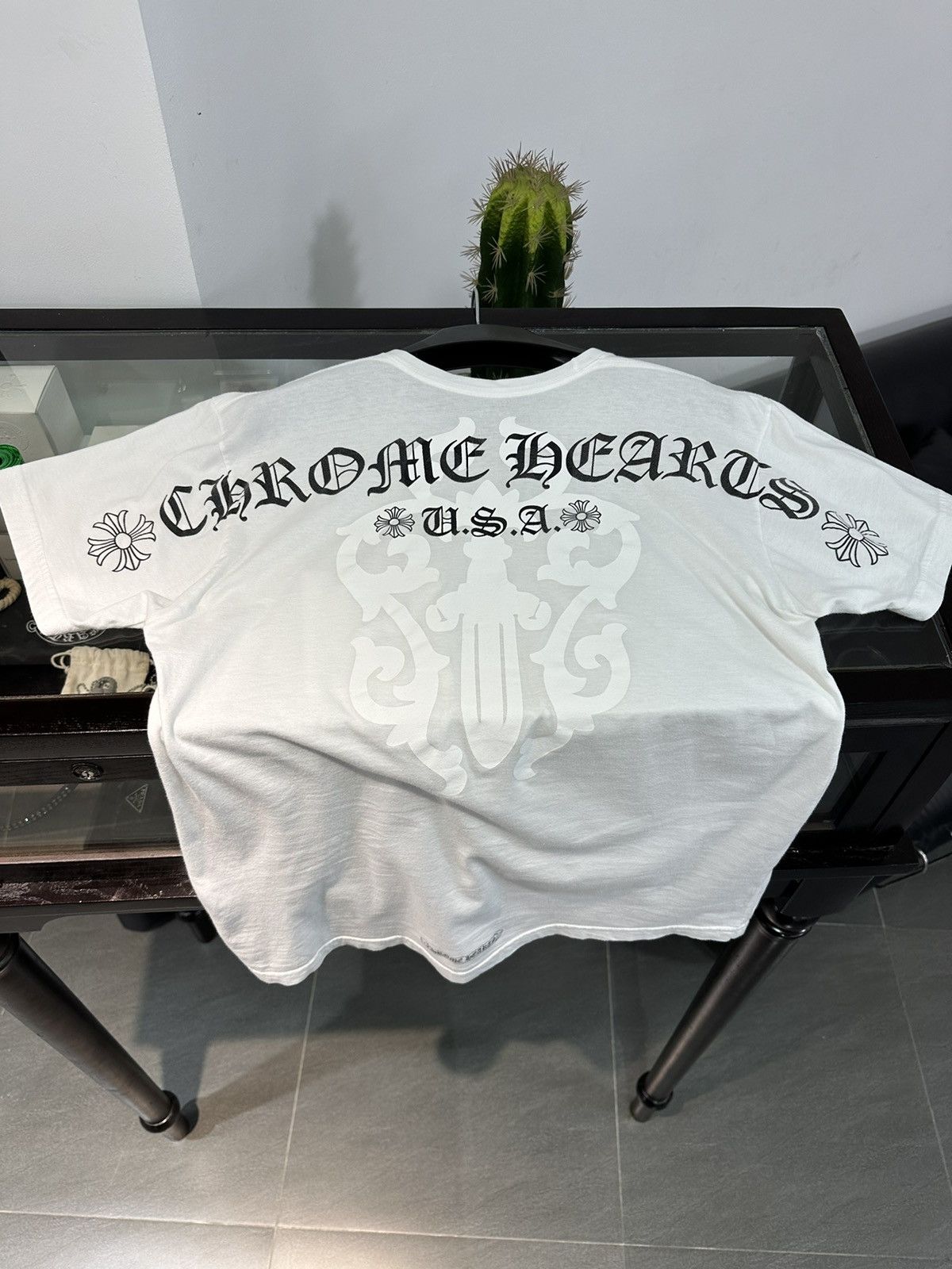 Chrome Hearts Chrome Hearts Vine Dagger T Shirts Size US L / EU 52-54 / 3 - 4 Thumbnail